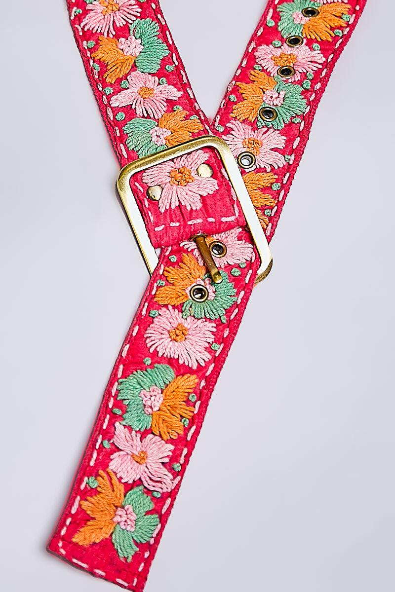 POL Embroidered fabric belt