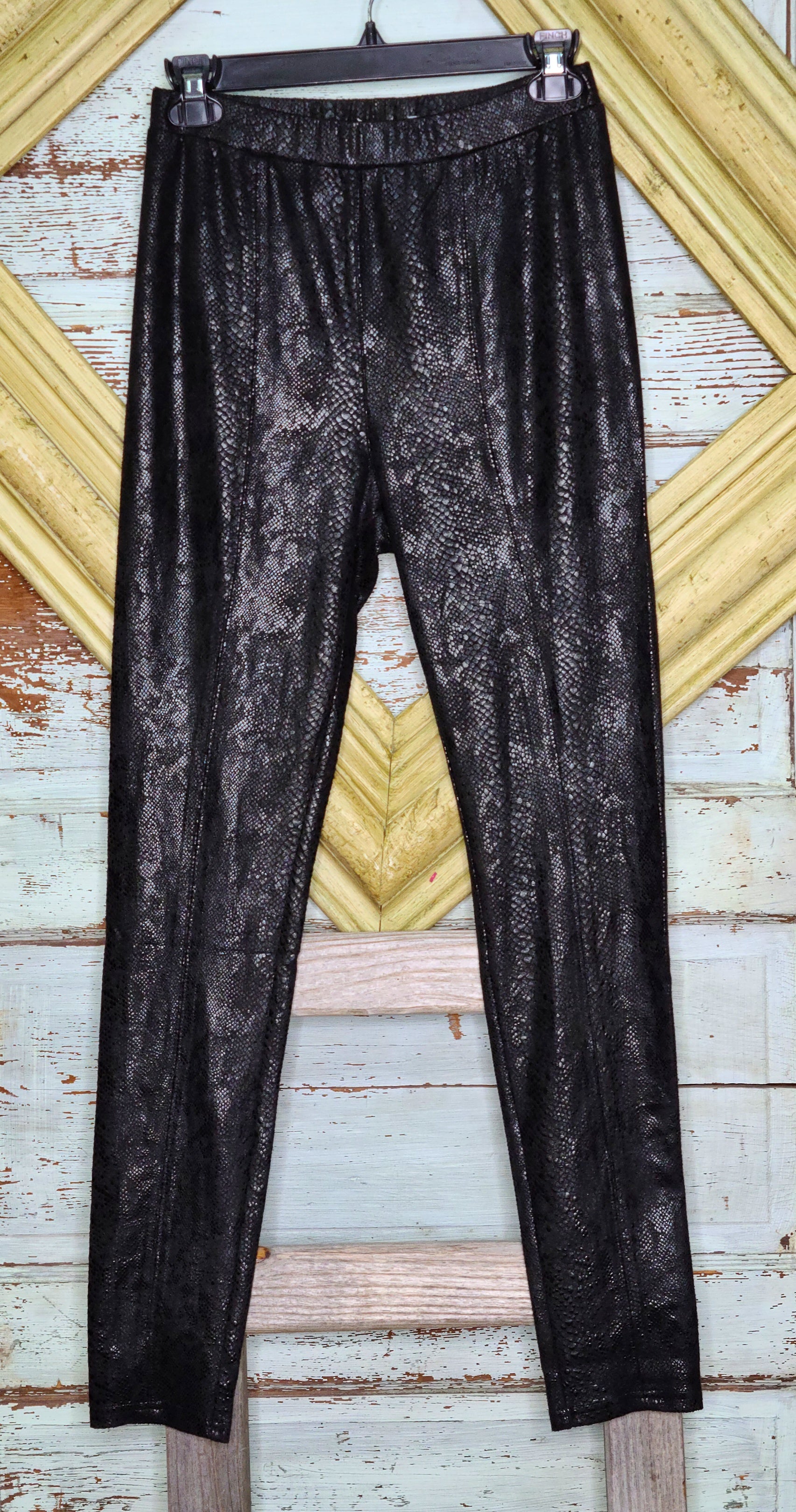 Black Mamba snake print leggins