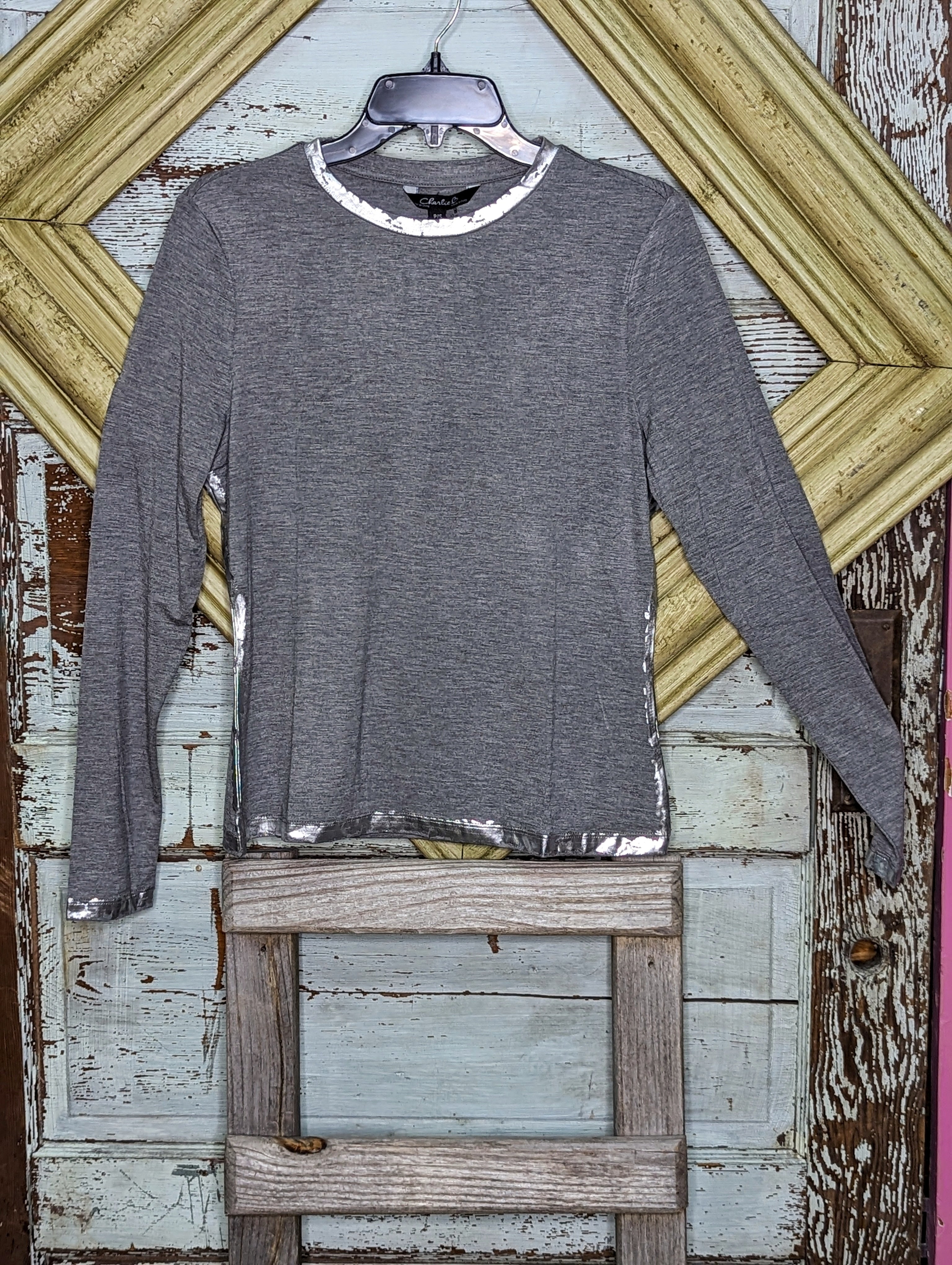 Gray Crew Neck Long Sleeve Top