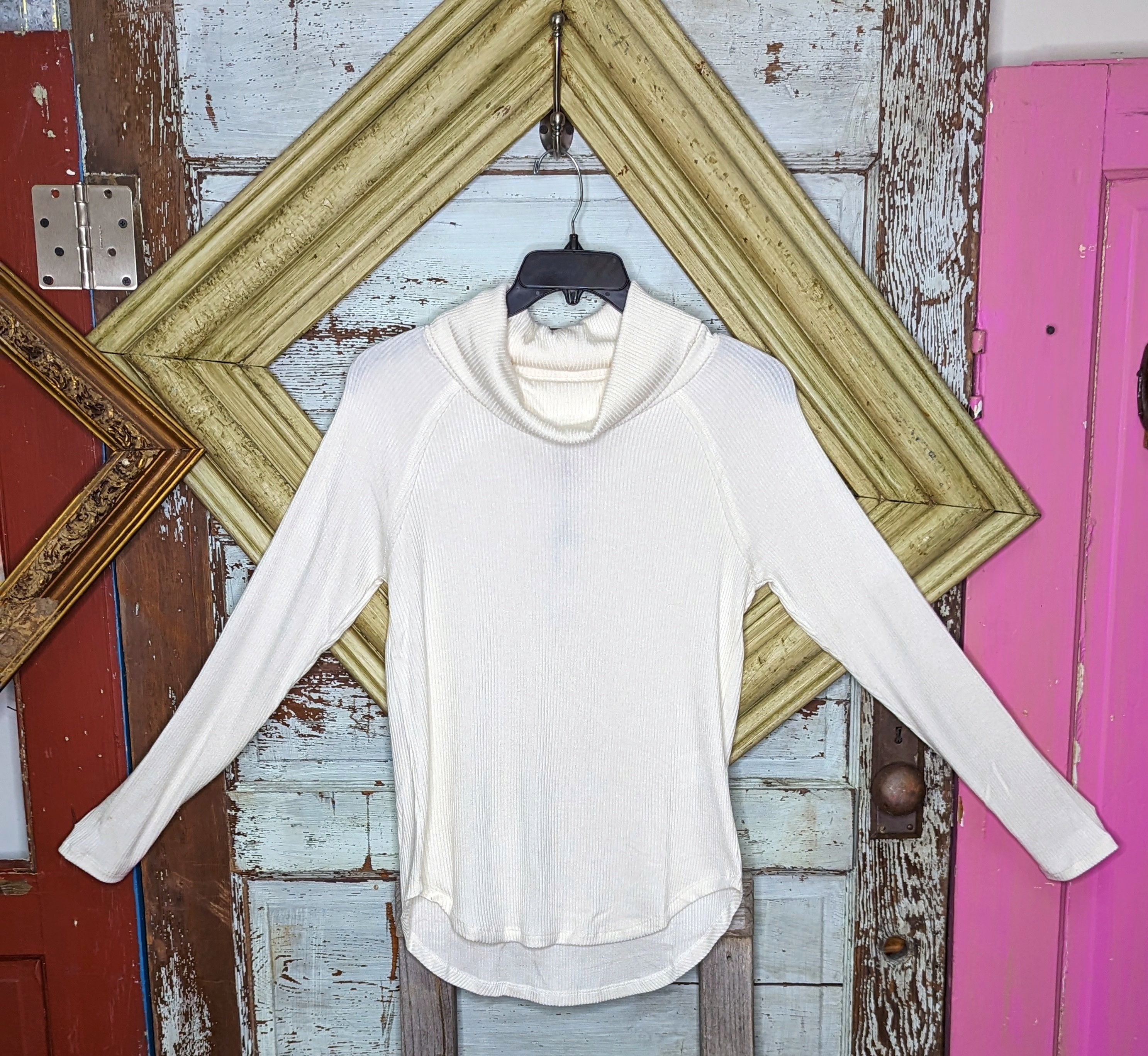 Ercu Long Sleeve Soft Rib Top