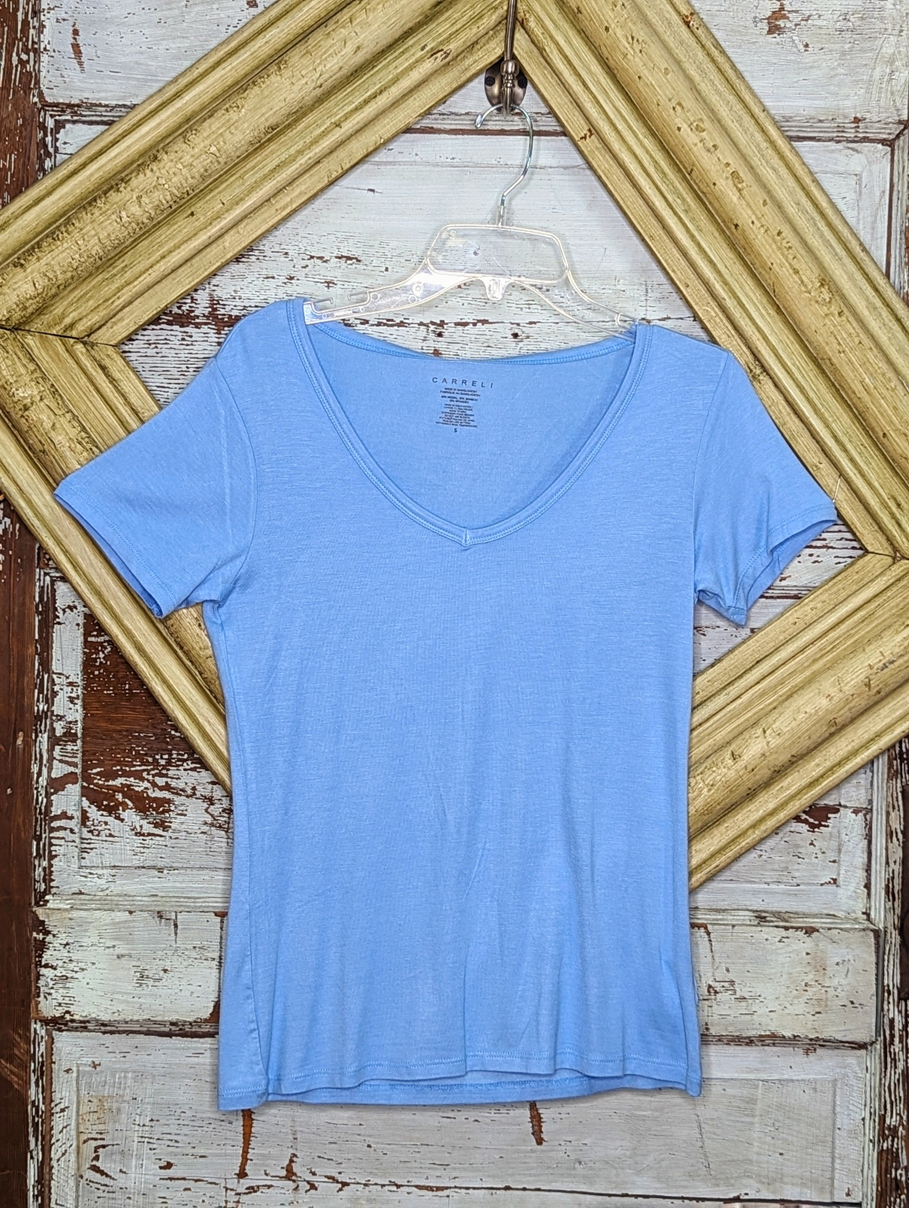 Carreli  v-neck Basic Tee