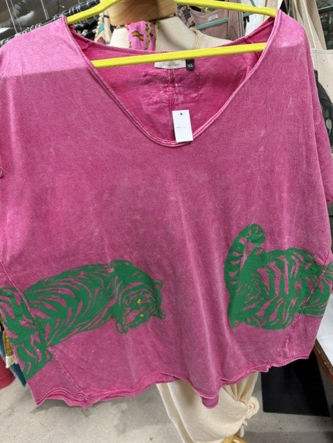 Pre order I love linen  v-neckTiger top