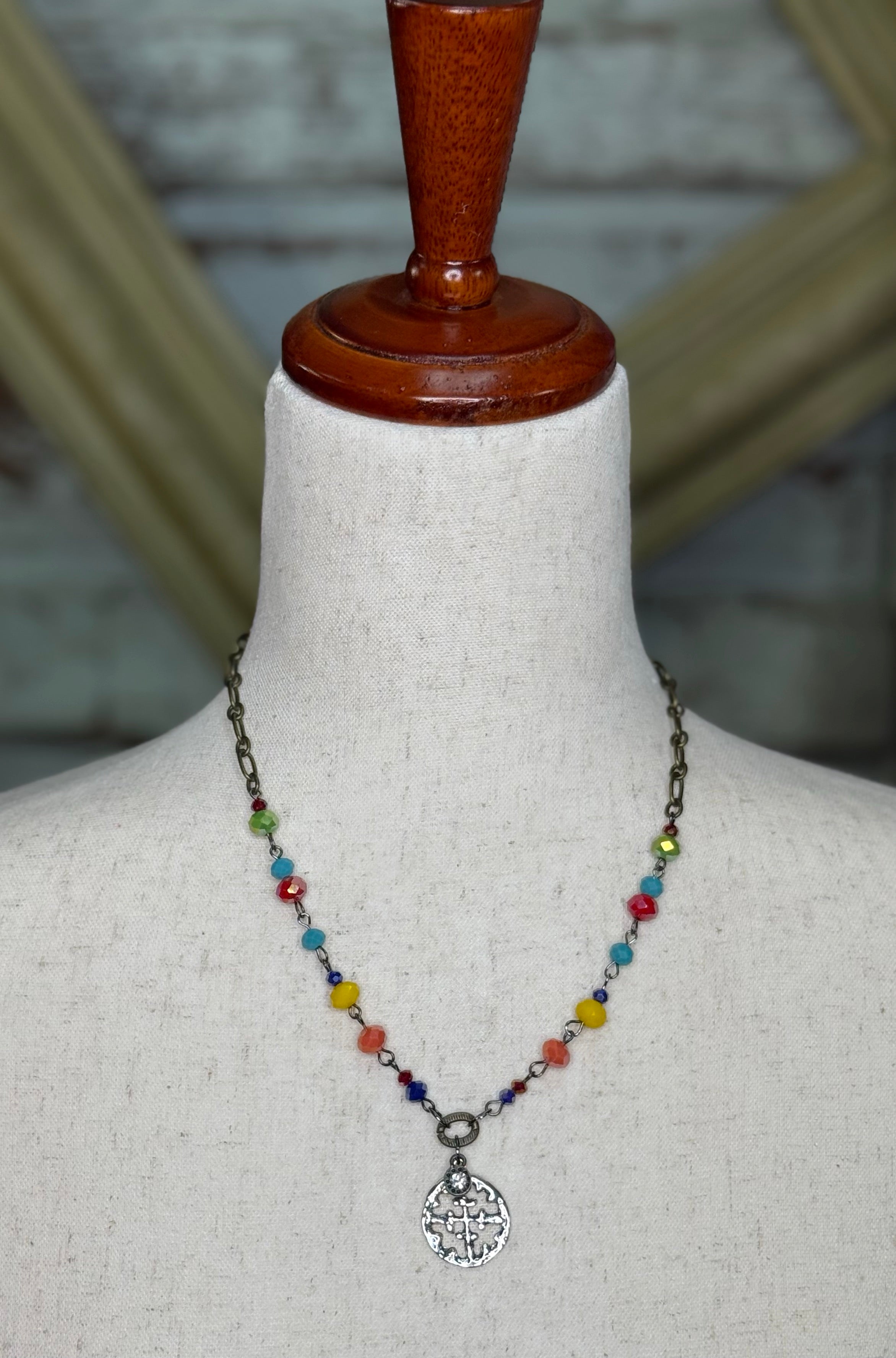 L&F MULTI COLOR NECKLACE