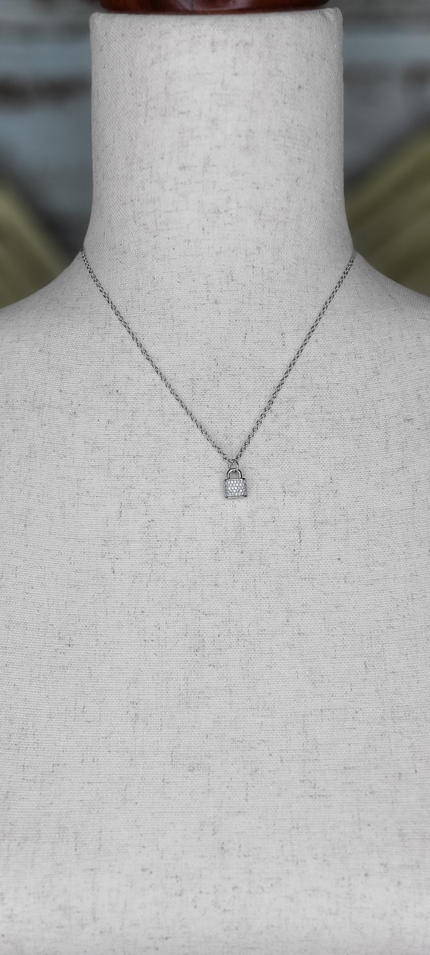 Silver lock Necklace