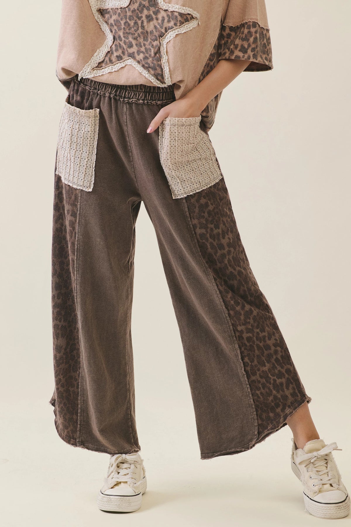 Jher Mineral Washed Leopard Lace pockets Cropped Pants