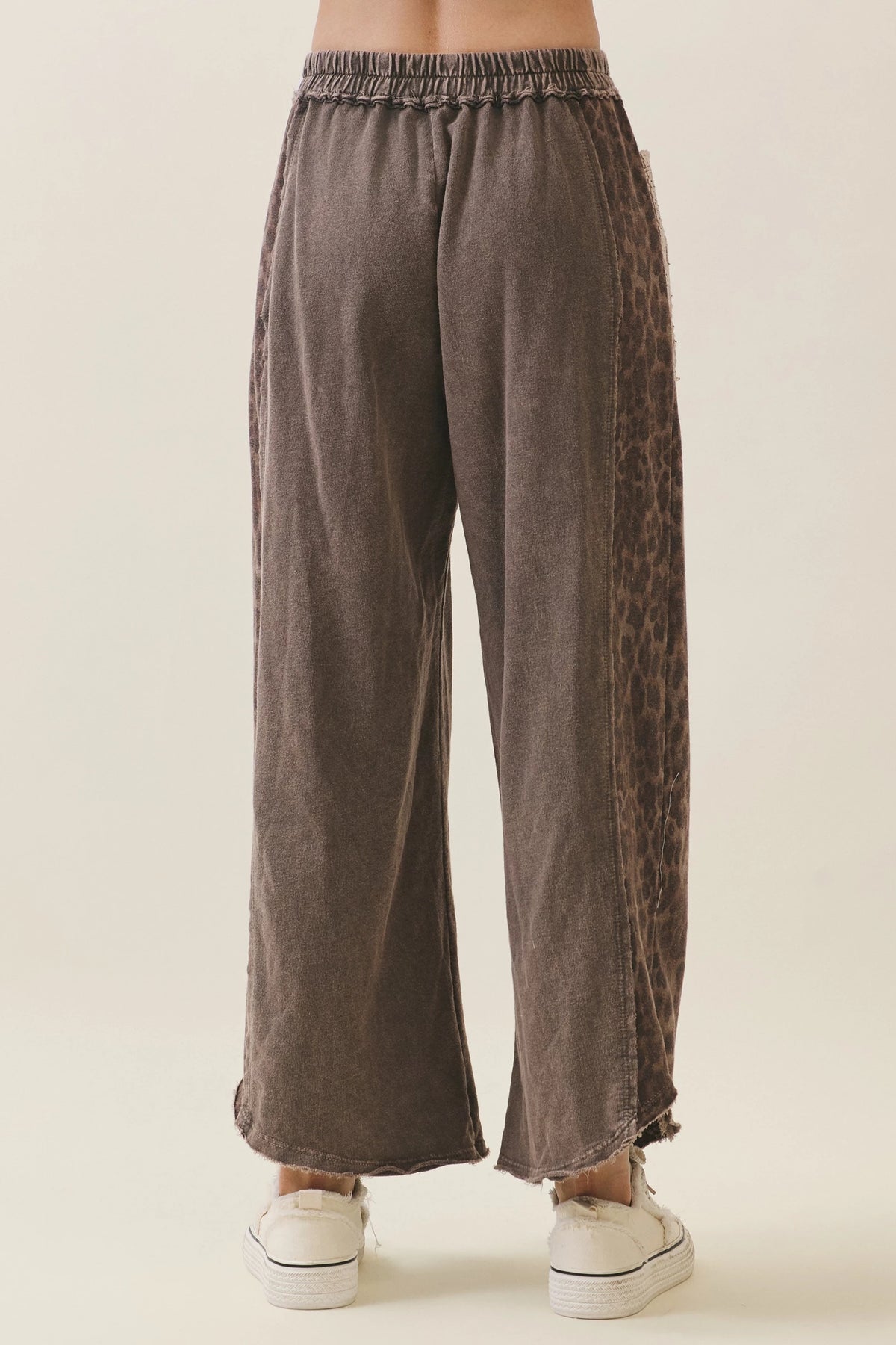 Jher Mineral Washed Leopard Lace pockets Cropped Pants