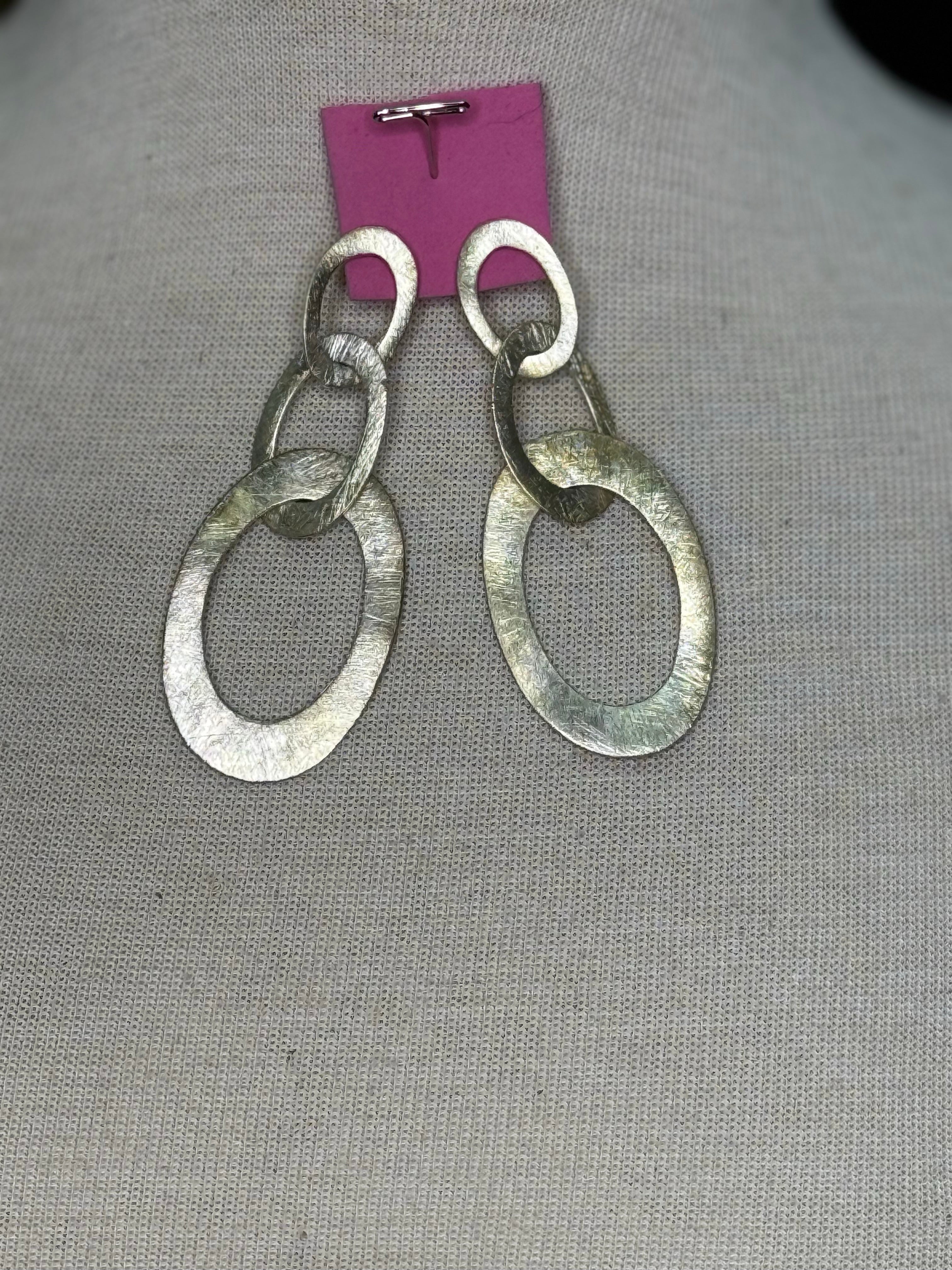 Gold tri-hoop earrings