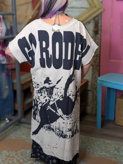 I love Linen Black Rodeo Hi-Low Top