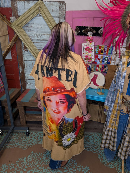 I Love Linen Wanted Hi-Low Top