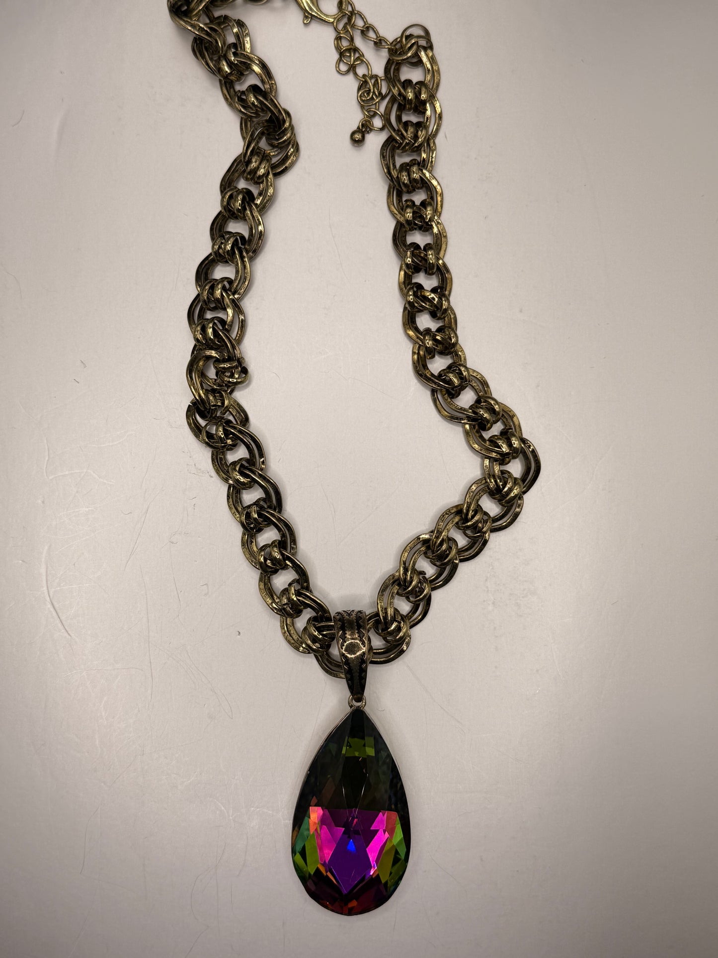 Alice Chain Teardrop Necklace