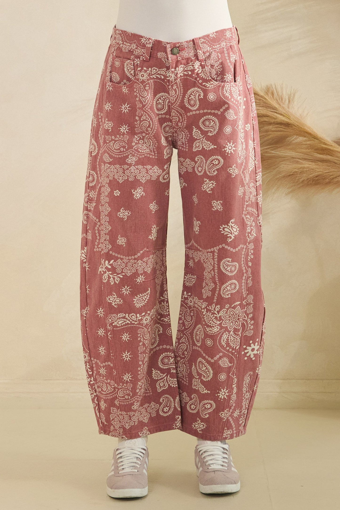 Veveret Paisley Denim Pants