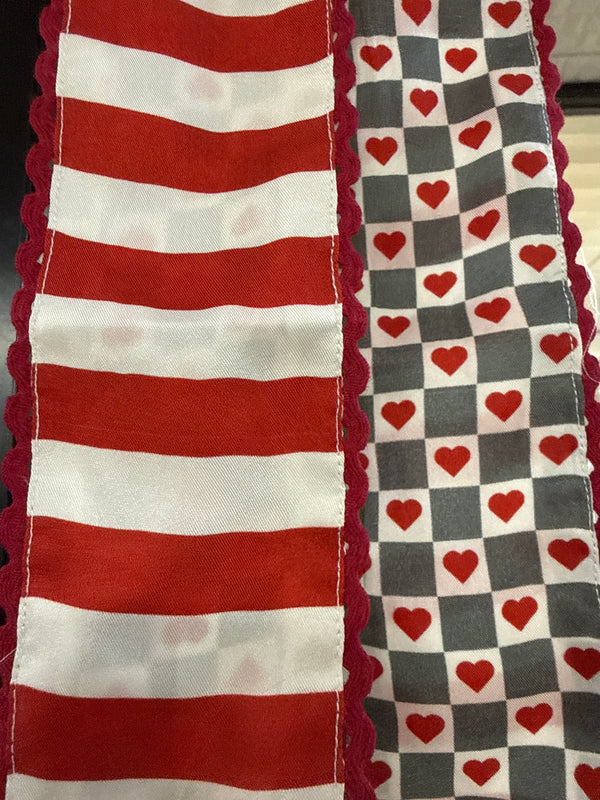 I Love Linen Heart Twilly