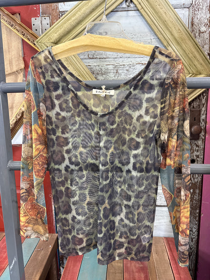A Rare Bird Lace shirt Leopard Bee