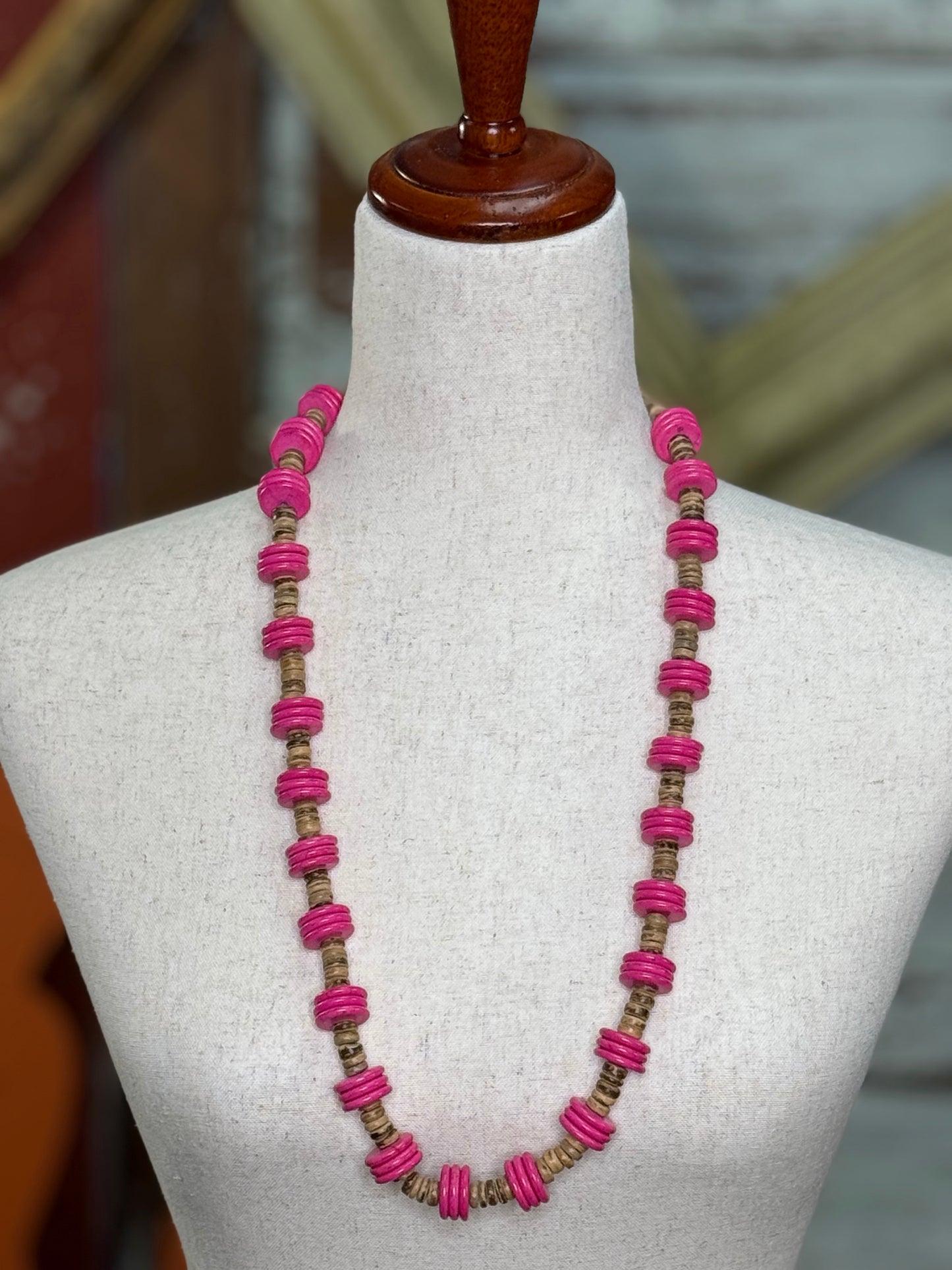 PINK AND BROWN BEAD NECKLACE