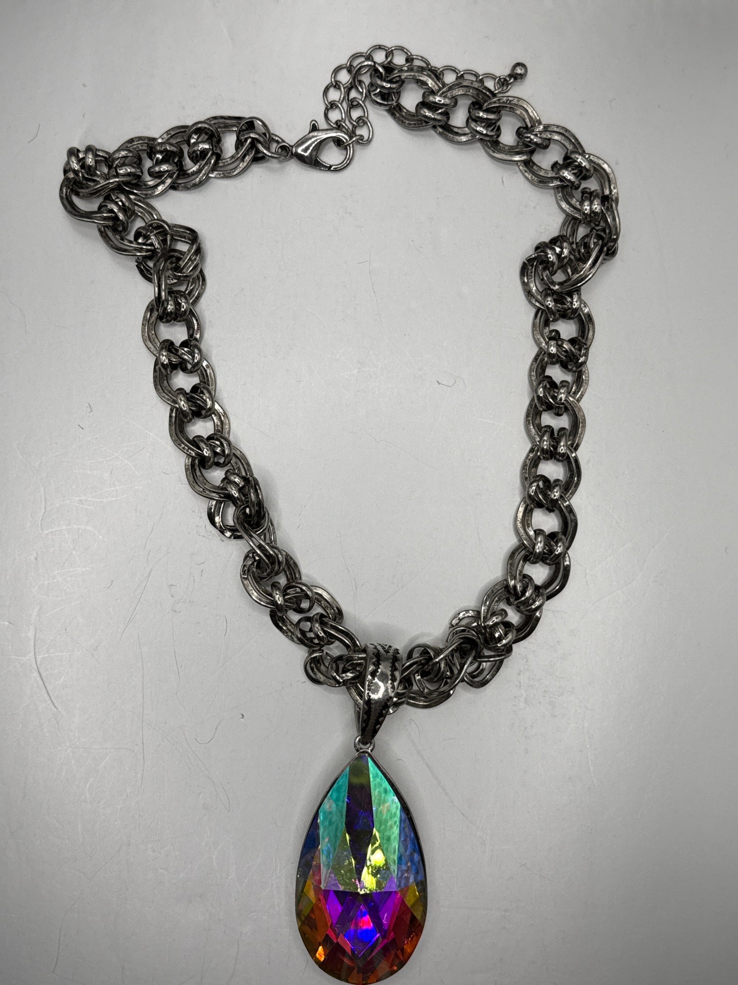 Alice Chain Teardrop Necklace