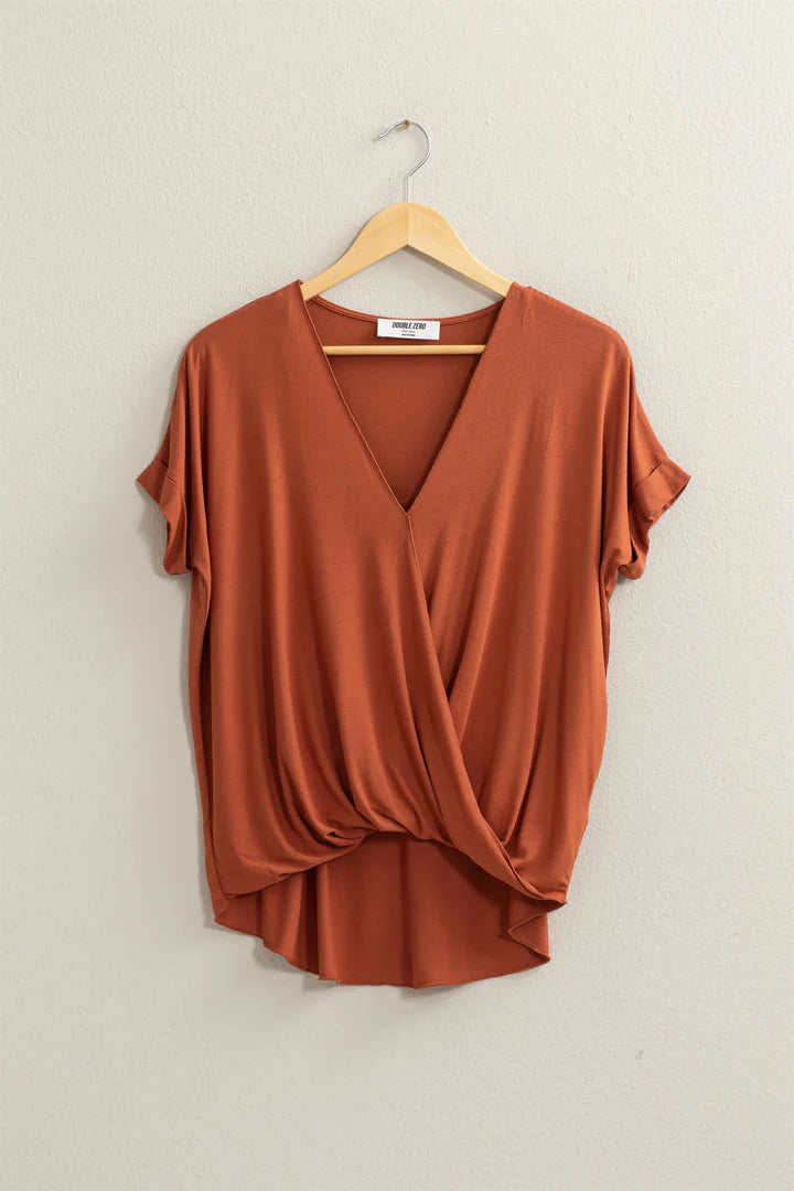 SHORT SLEEVE SURPLICE TOP