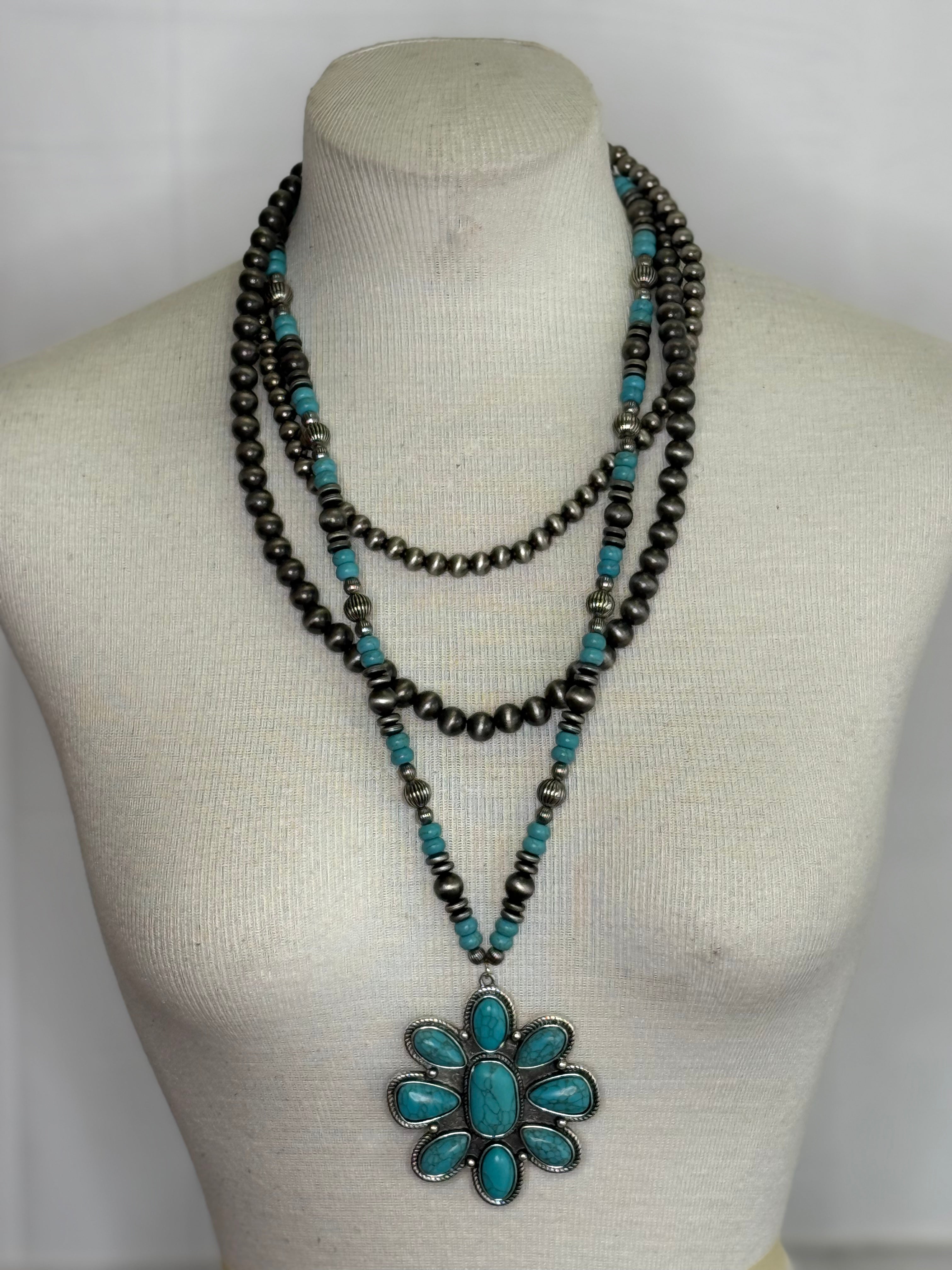 Emma Turq silver Flower Necklace