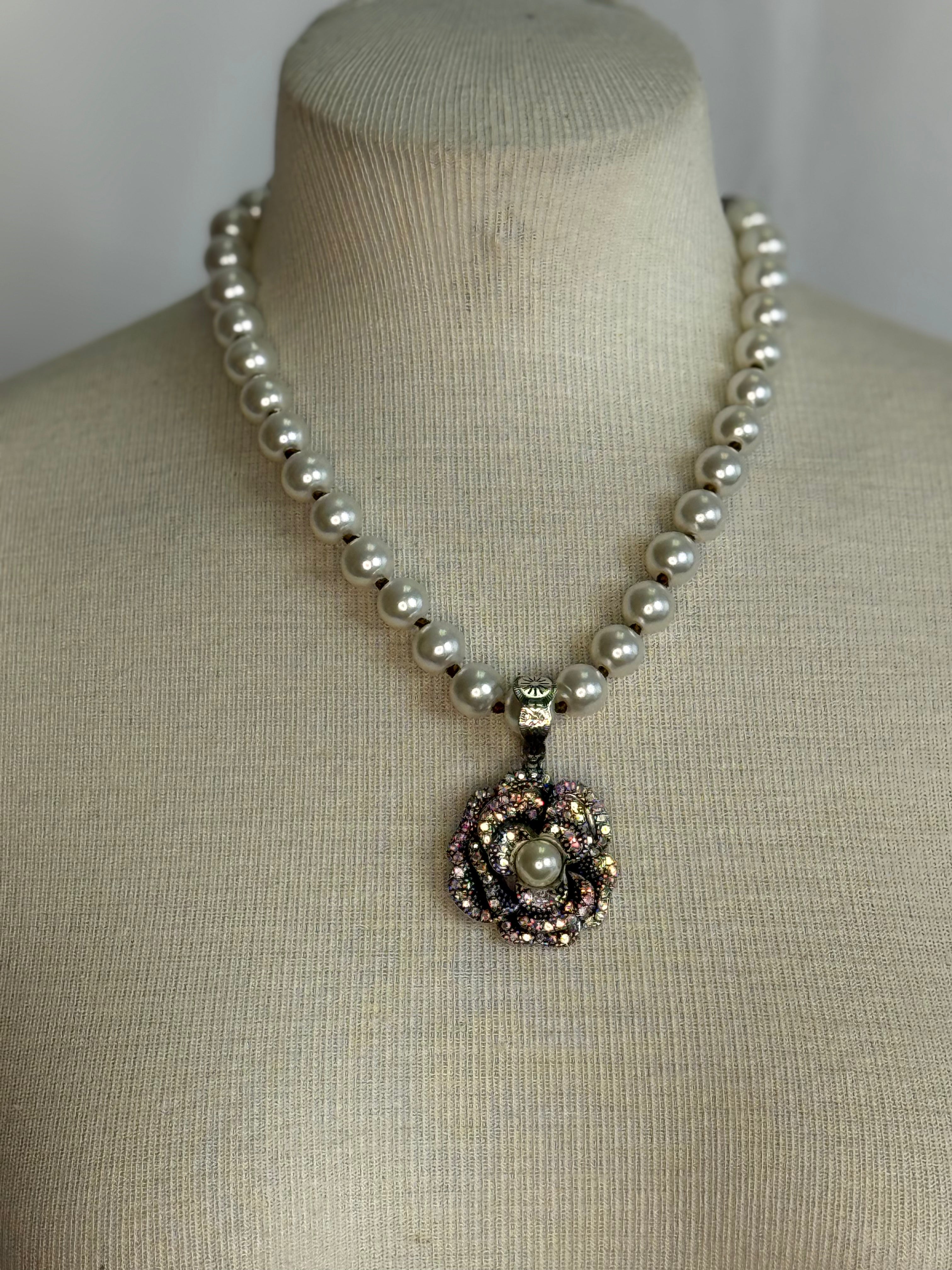 Pearl Bling Flower Necklace
