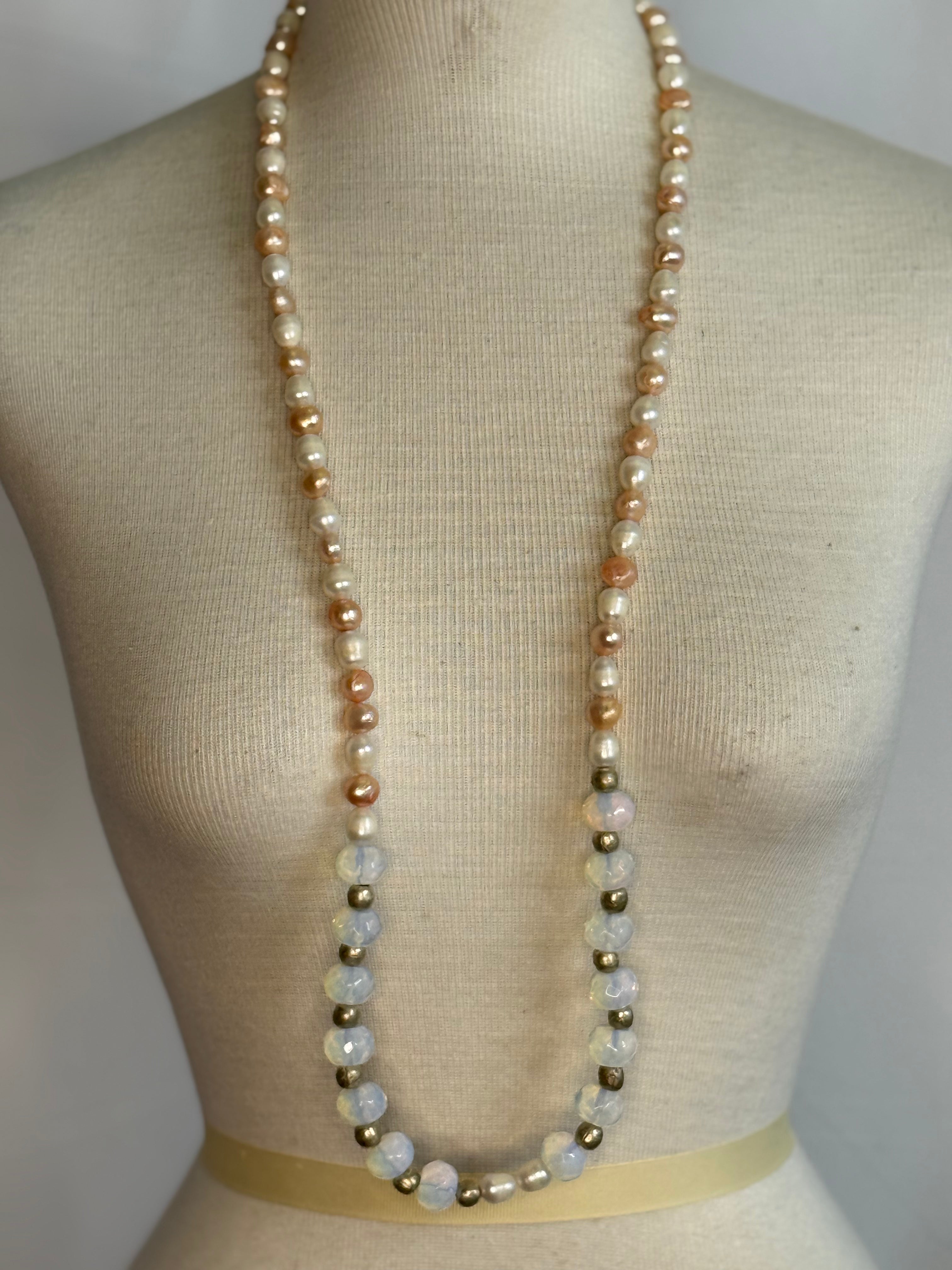 A Rare Bird Pearl Peach Long Necklace