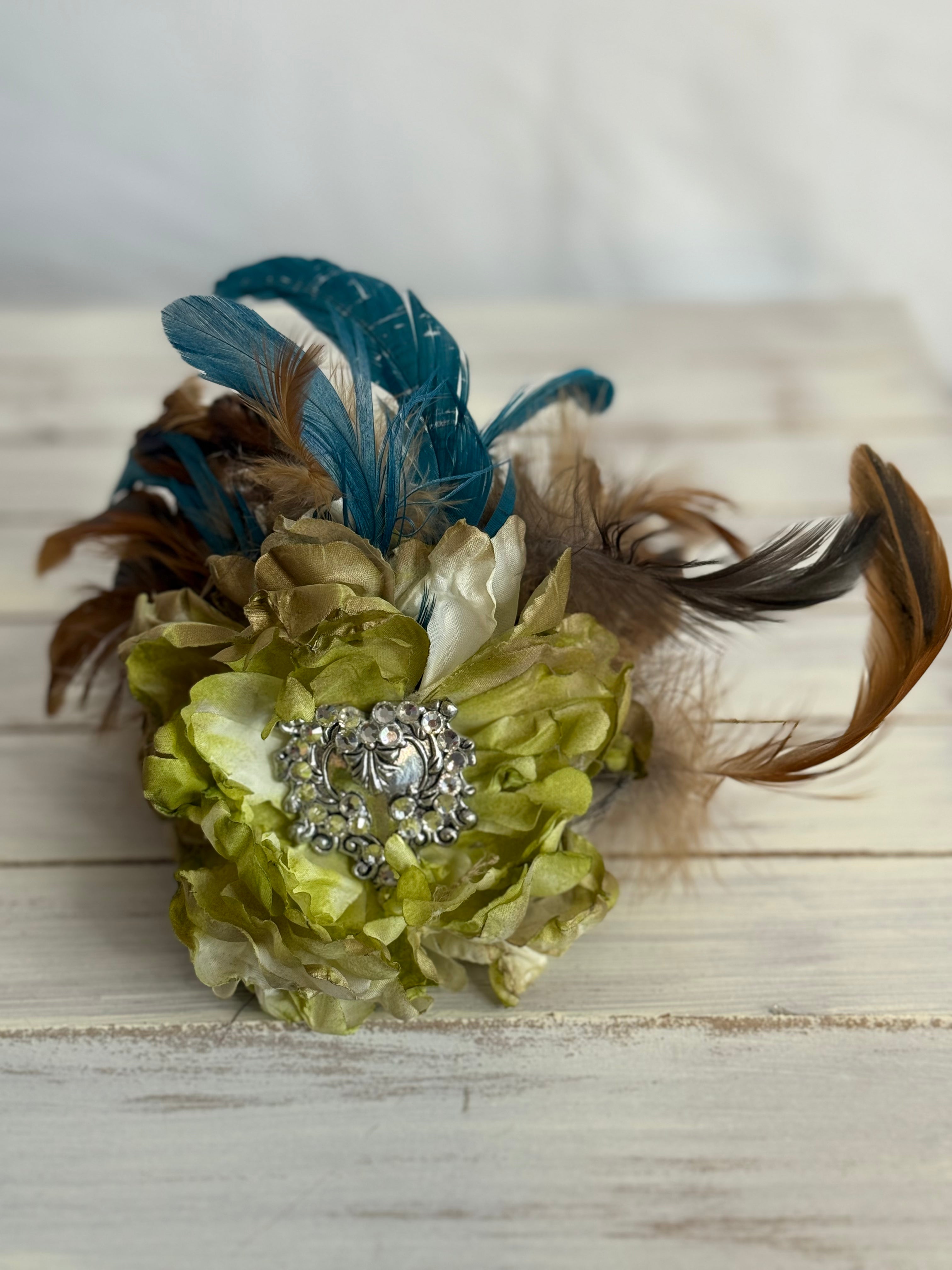 A Rare Bird Green Flower Blue Feather Cuff