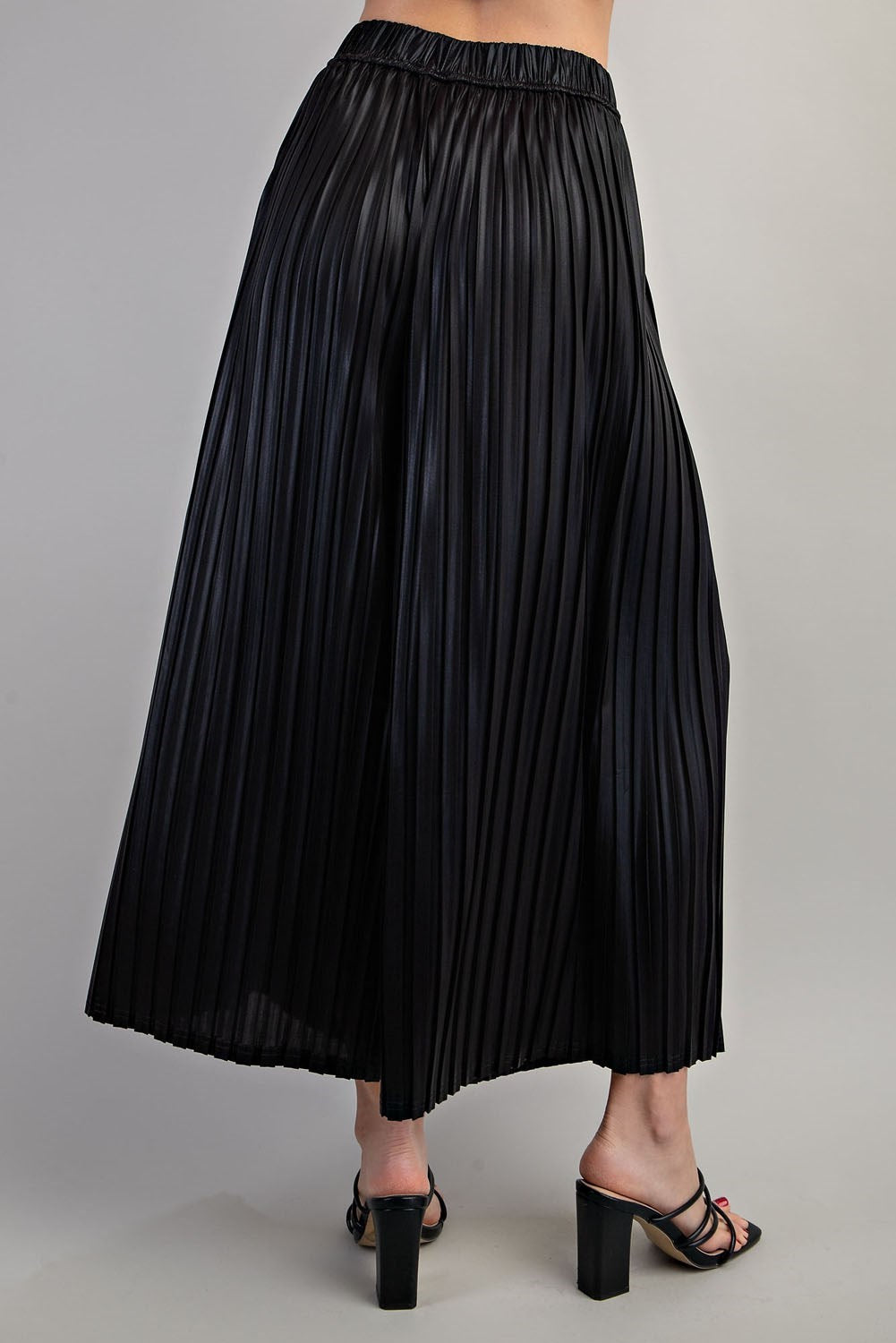 Pleated Metallic Culotte Pants