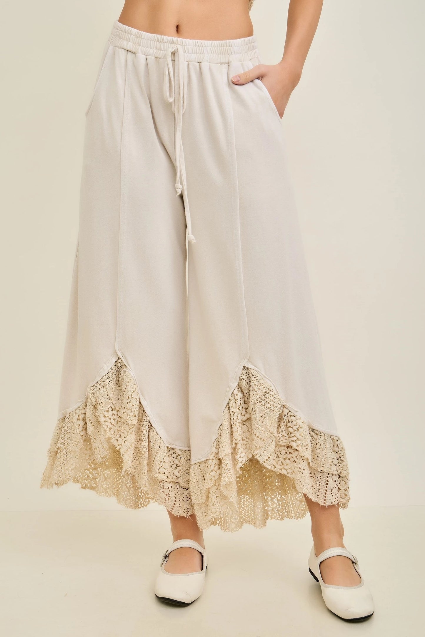 Jher Mineral Washed Lace Ruffles Cropped Pants