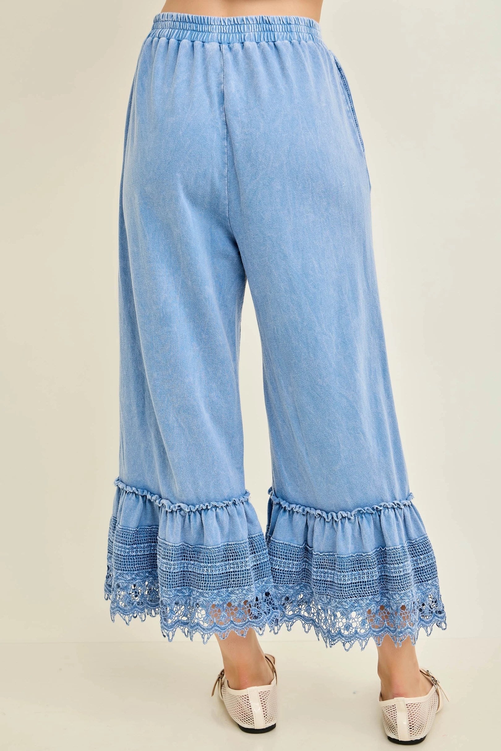 Jher Mineral Washed Delicate lace trimmed hem Cropped Pants