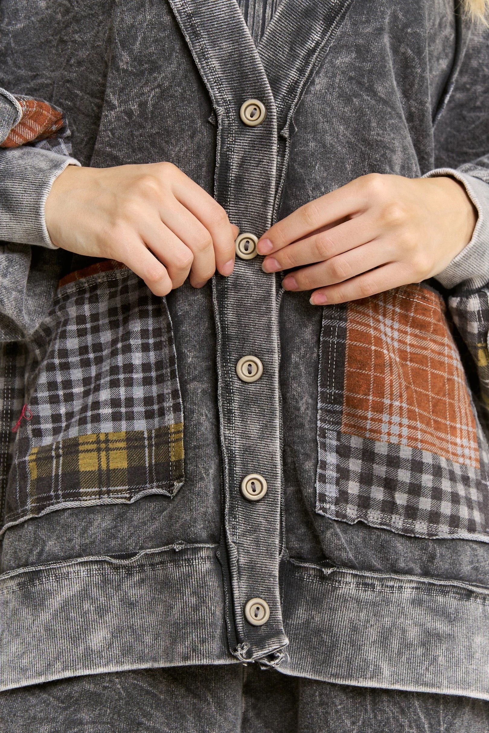 J.Her ,ineral Plaid pocket Cardigan