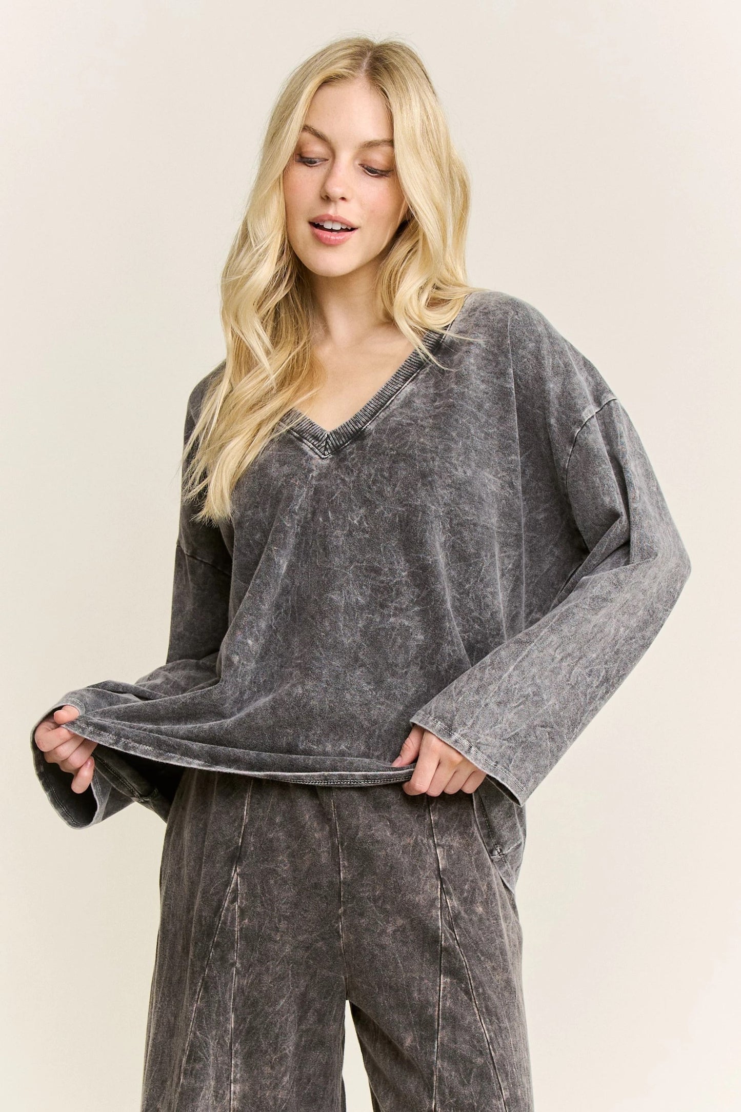 JHer Everyday Vneck longsleeve top