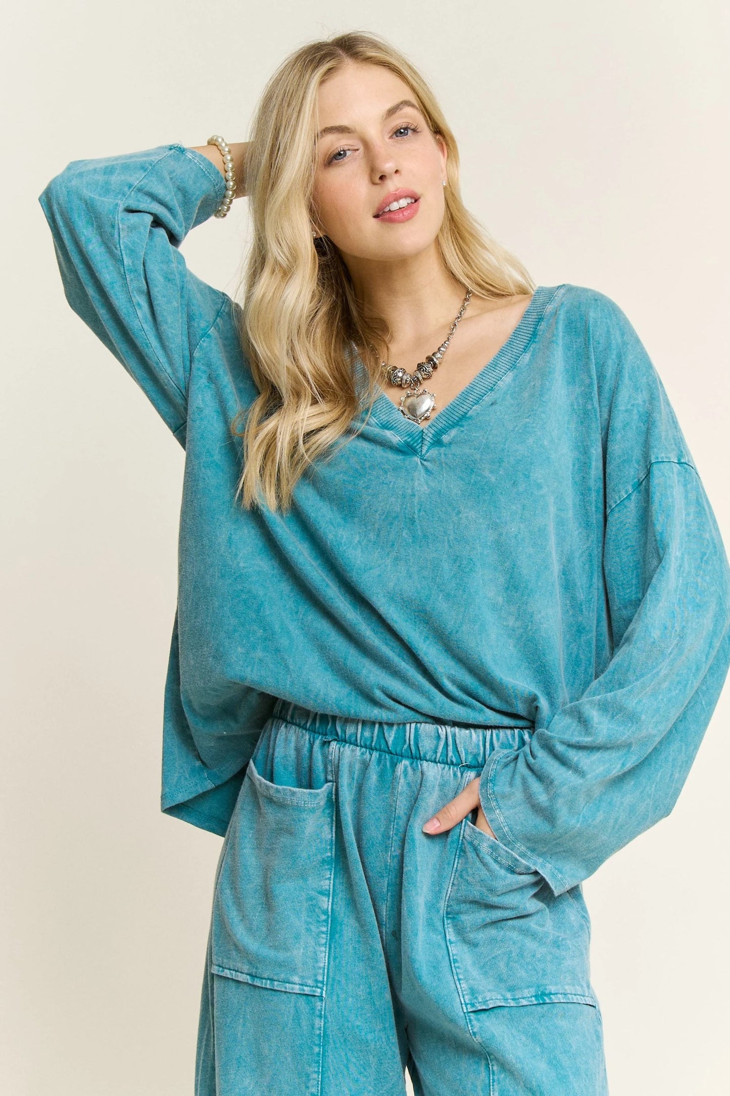 JHer Everyday Vneck longsleeve top