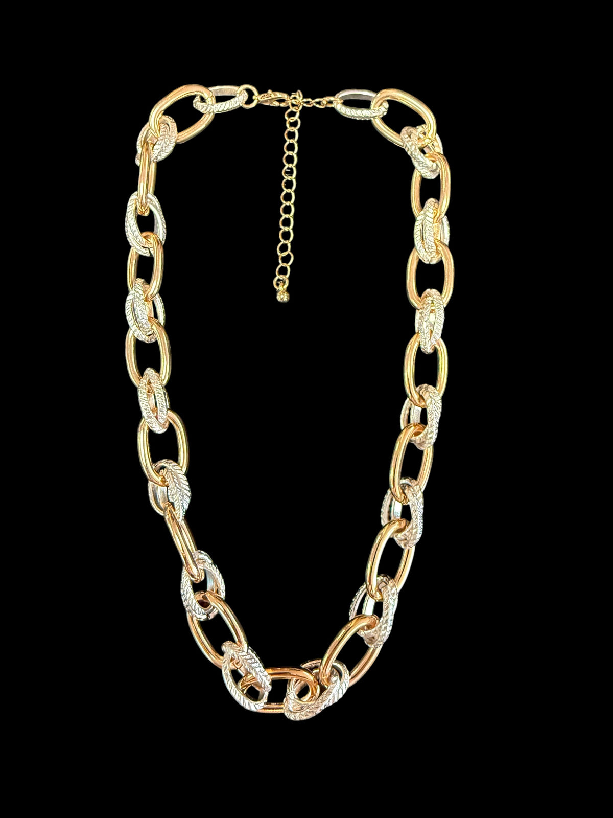 Alice Silver and Gold Short Link Necklace