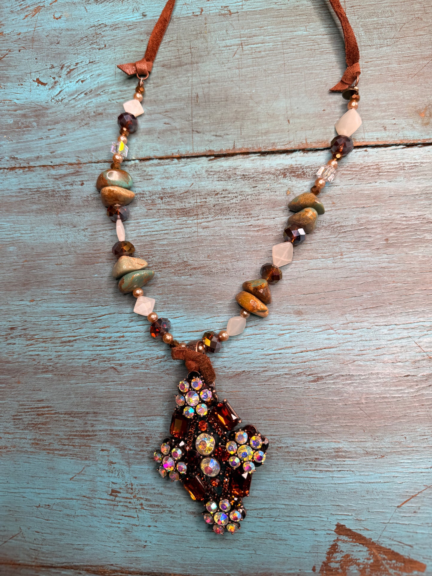 A Rare Bird Tunqoise Brown Neckless