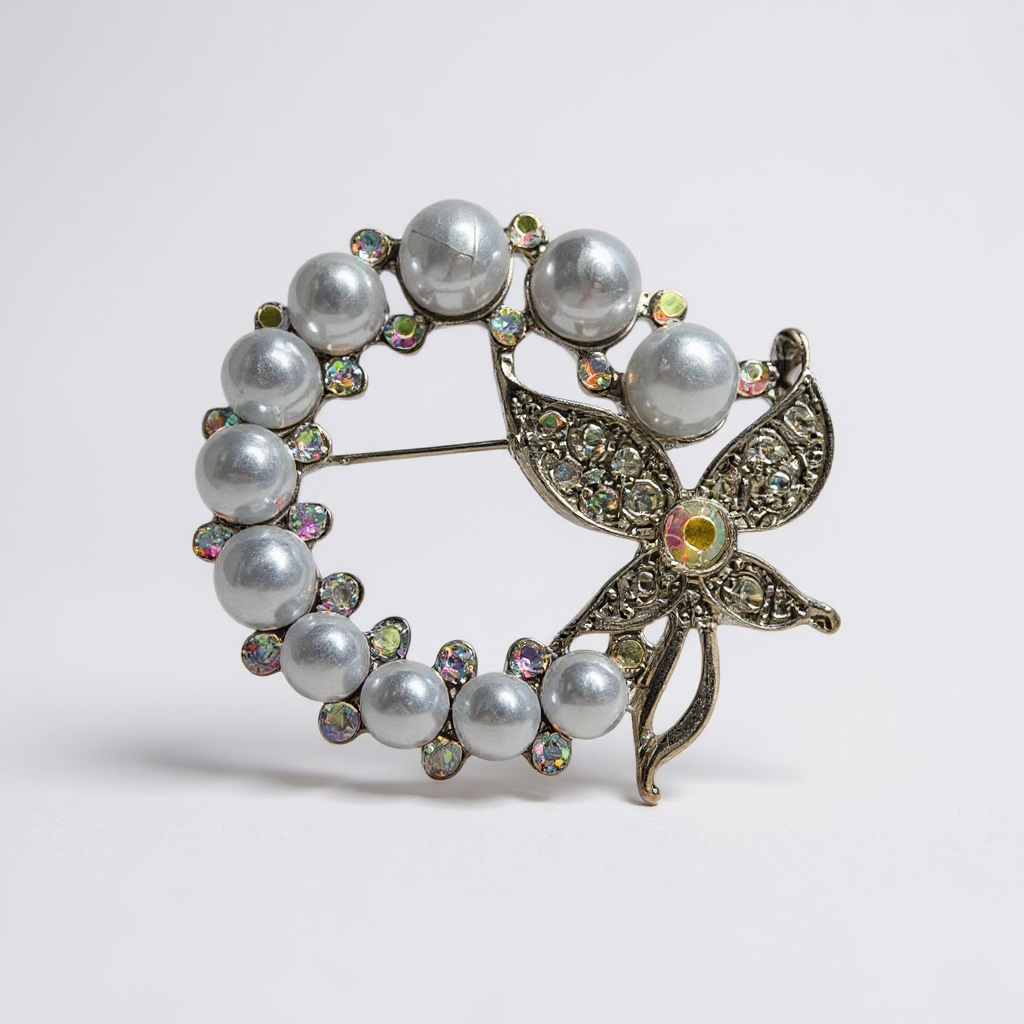 Flower Pearl Brooch