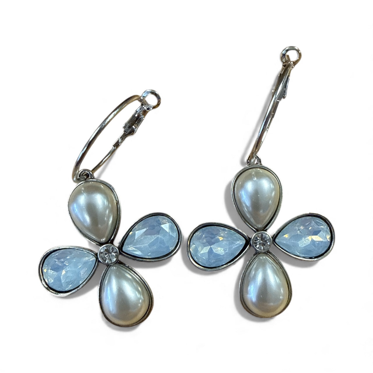 Accessories to Go FLower earrings