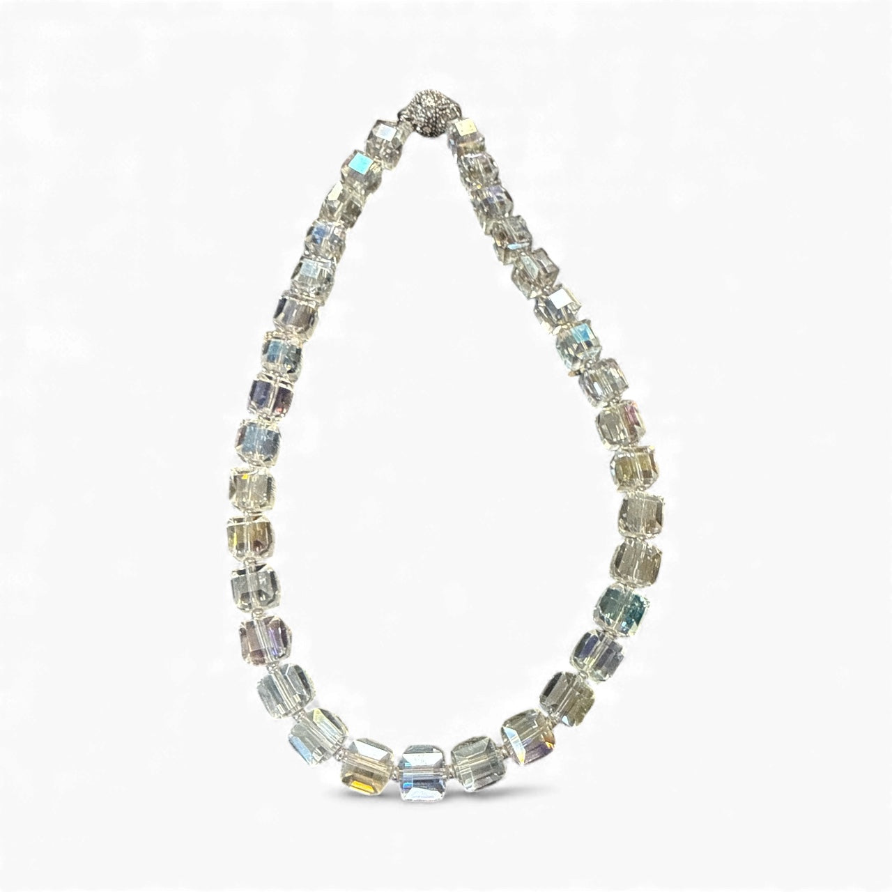 Accessories to go Short Crystal Bead Necklace