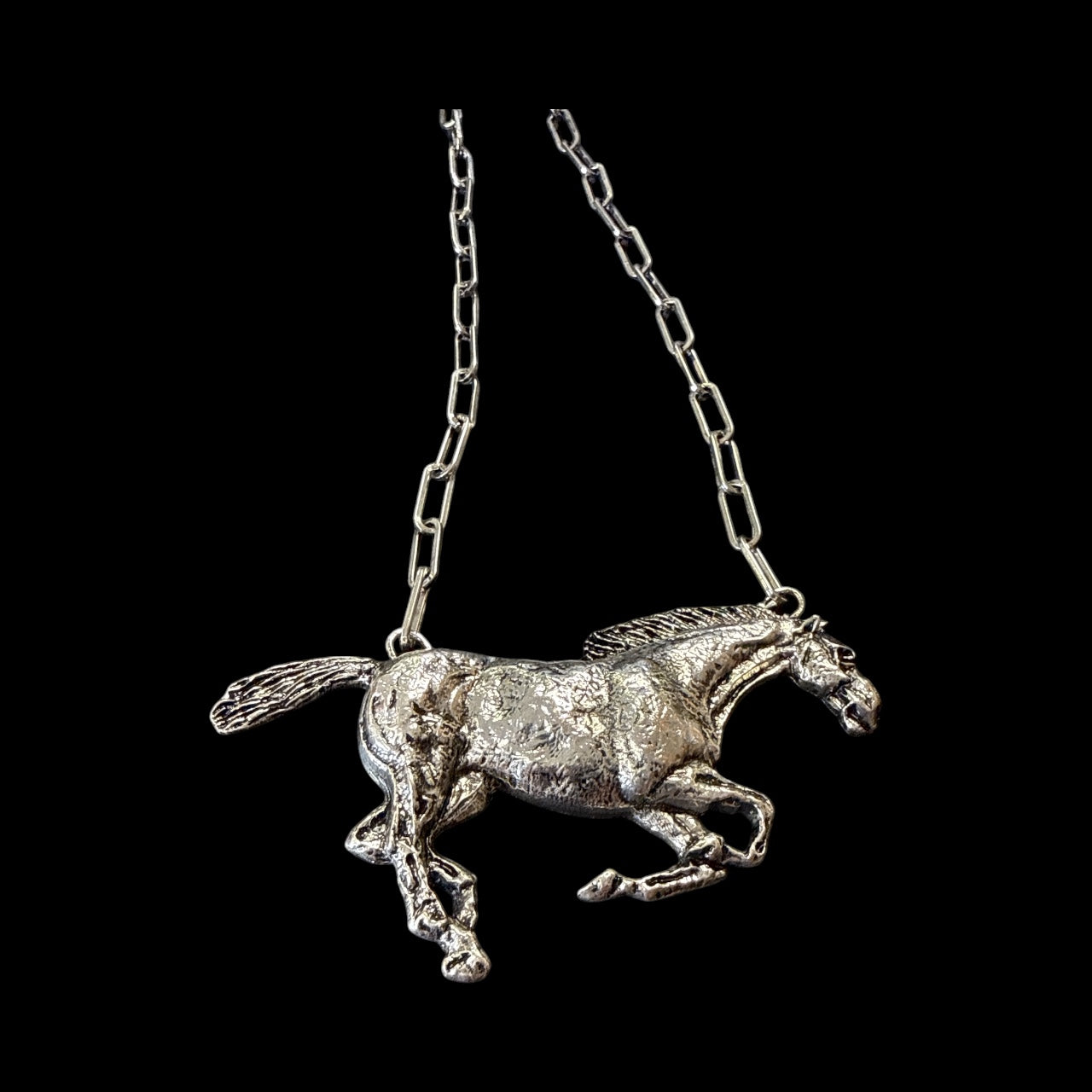 Accessories to go horse necklace