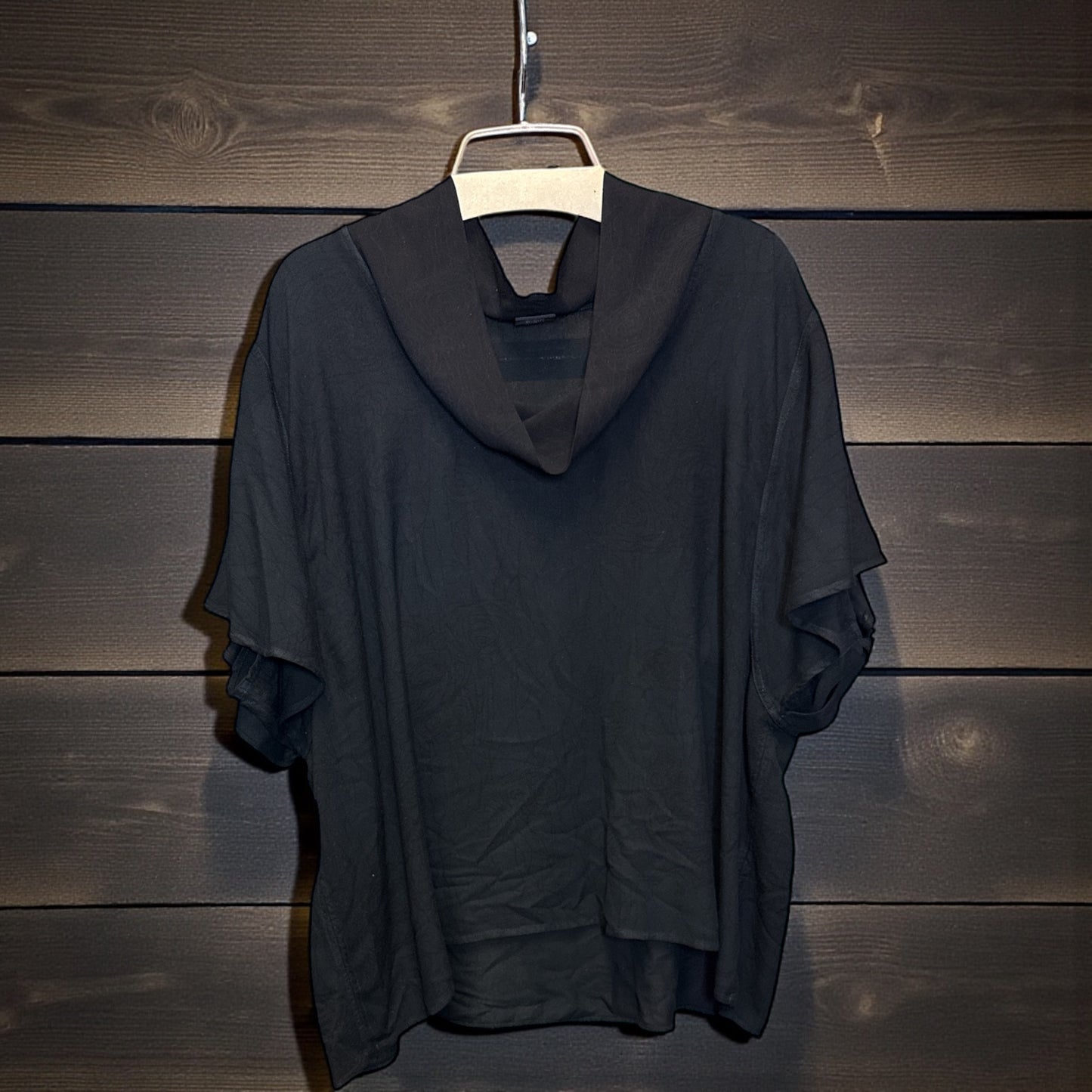 DAIRI  SLEEVELESS COWL NECK TOP