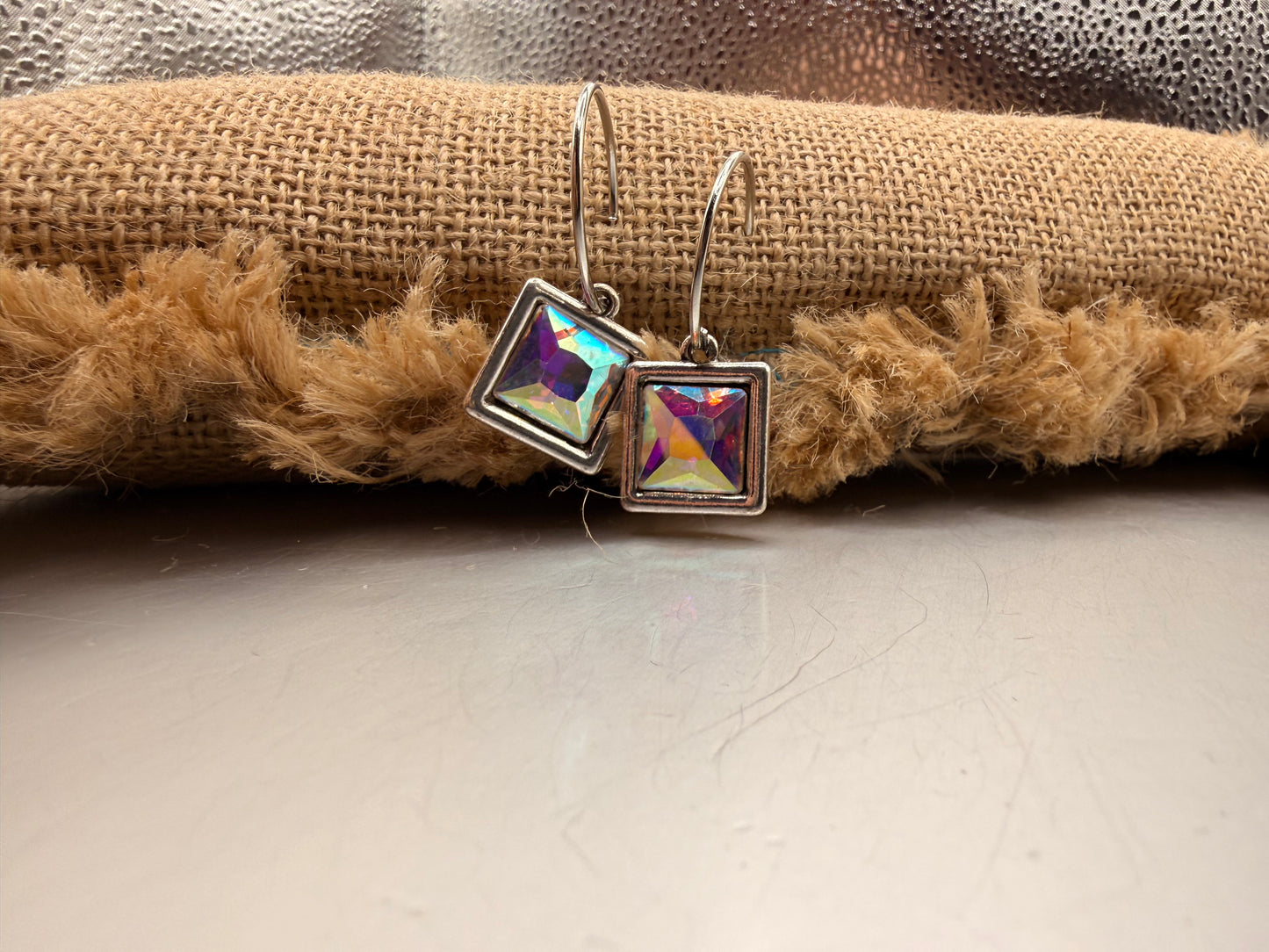 Alice square dangle hoop  earrings