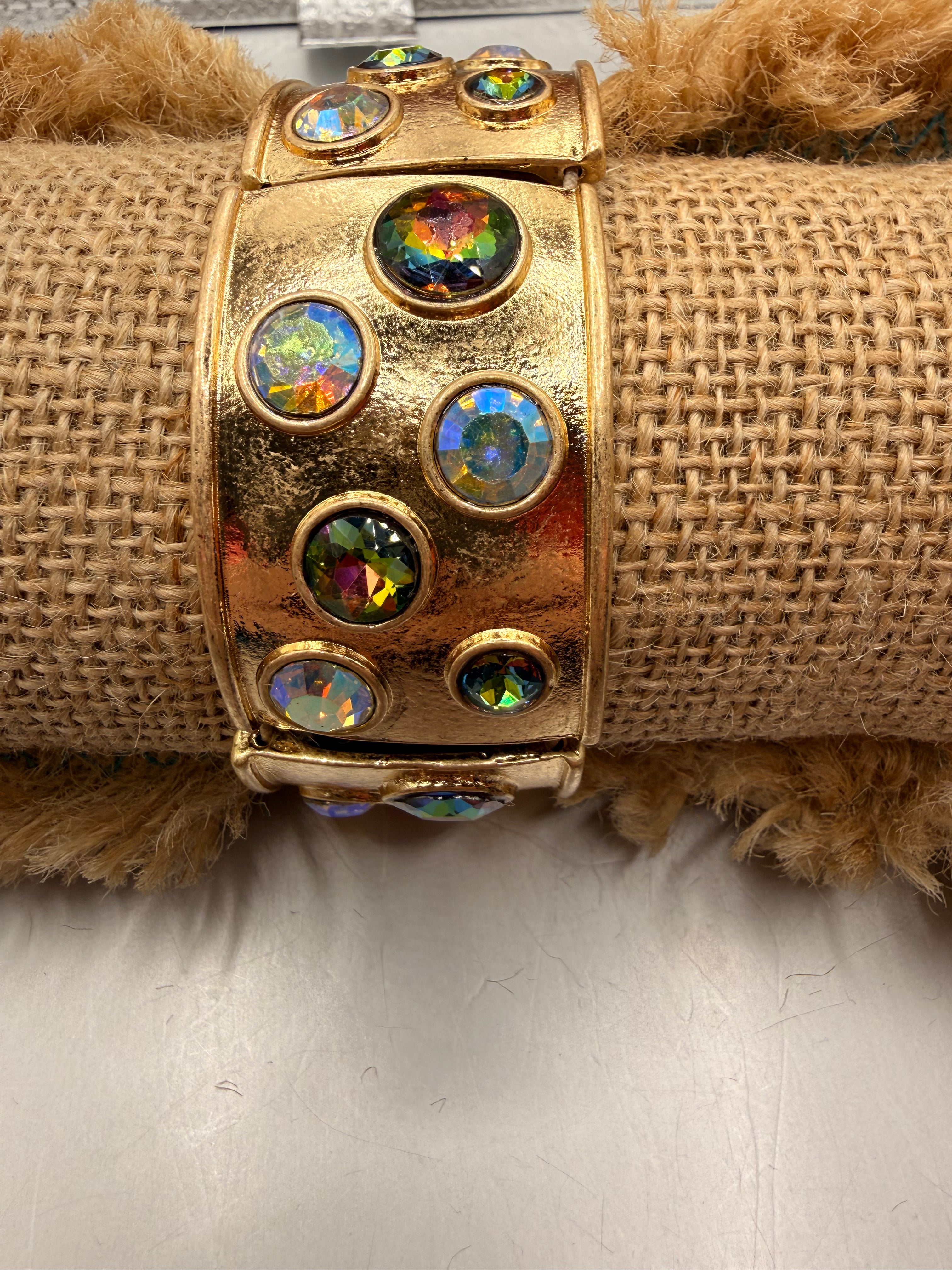 Alice 3 Stone Design Stretch Bracelet