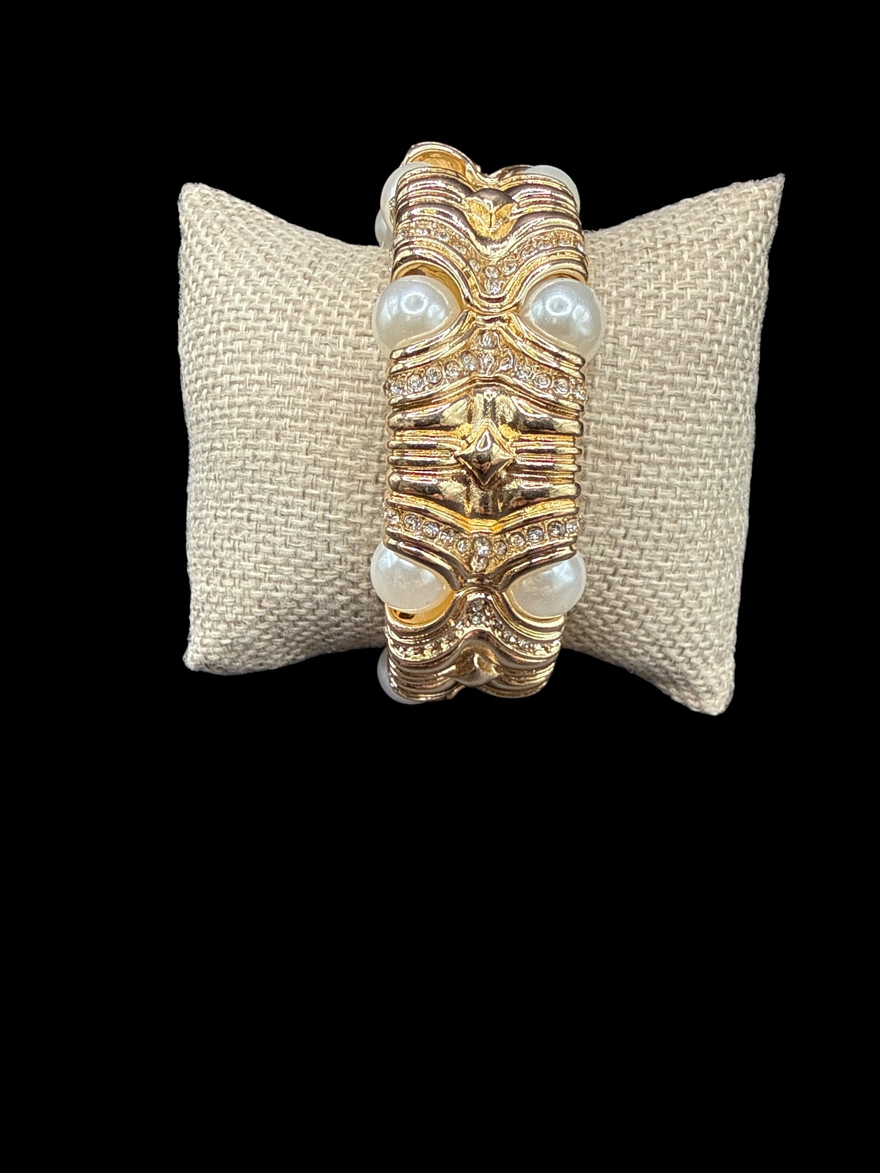 Alice Pearl and Gold Bracelet