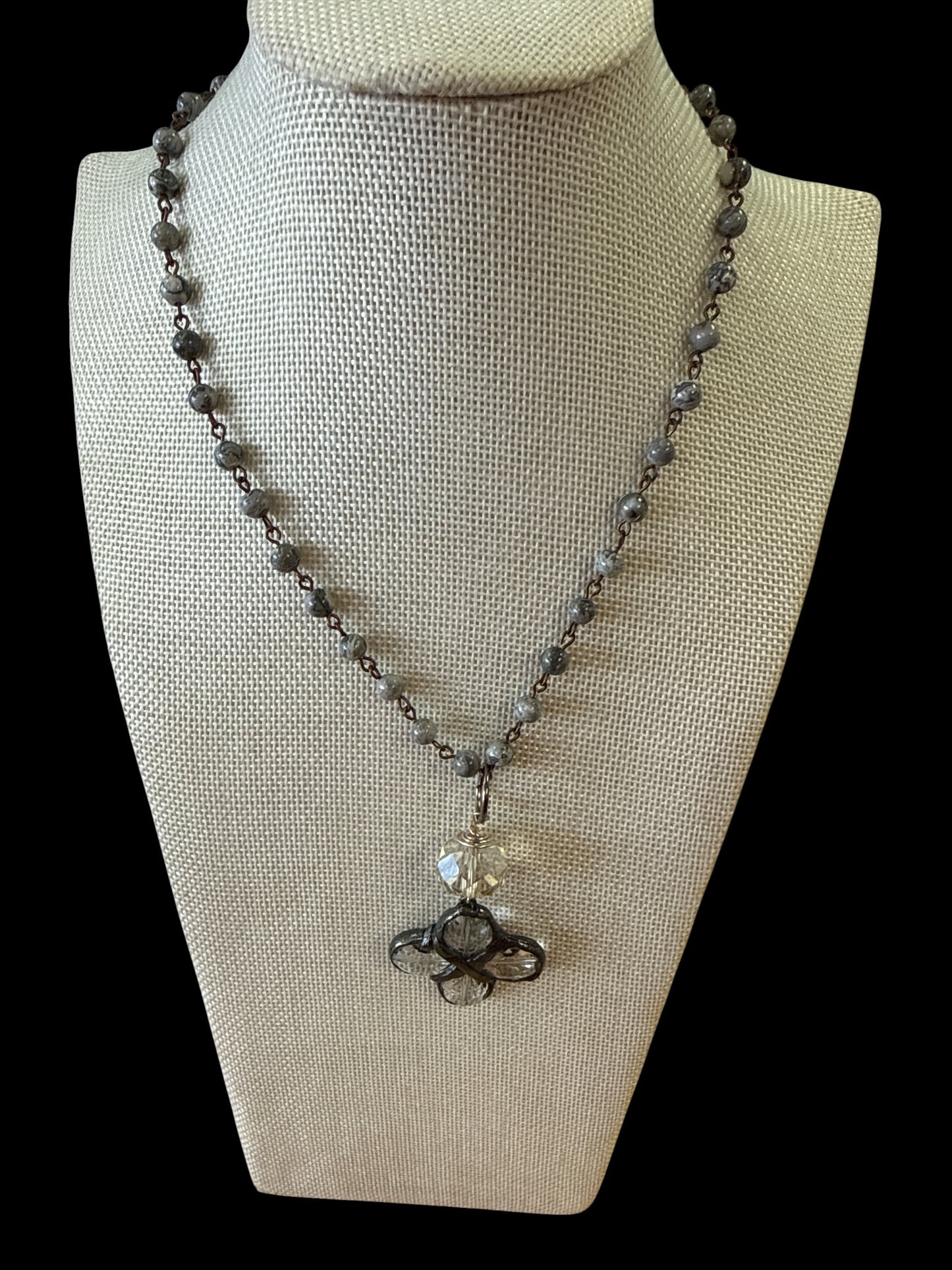 Smokey pearl Clover Crystal Necklace