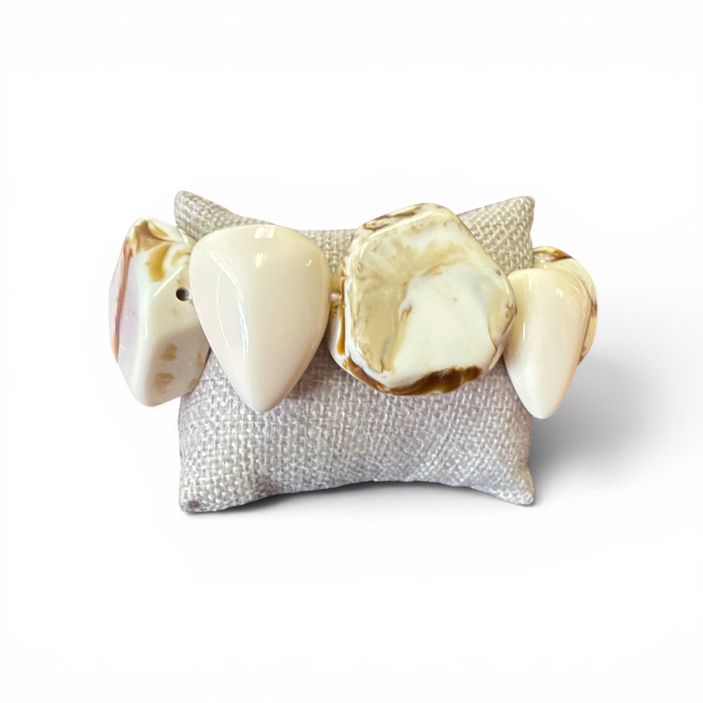 alice Resin ivory Bracelet