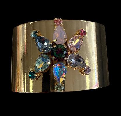 Australian Crystal Star Wide Cuff