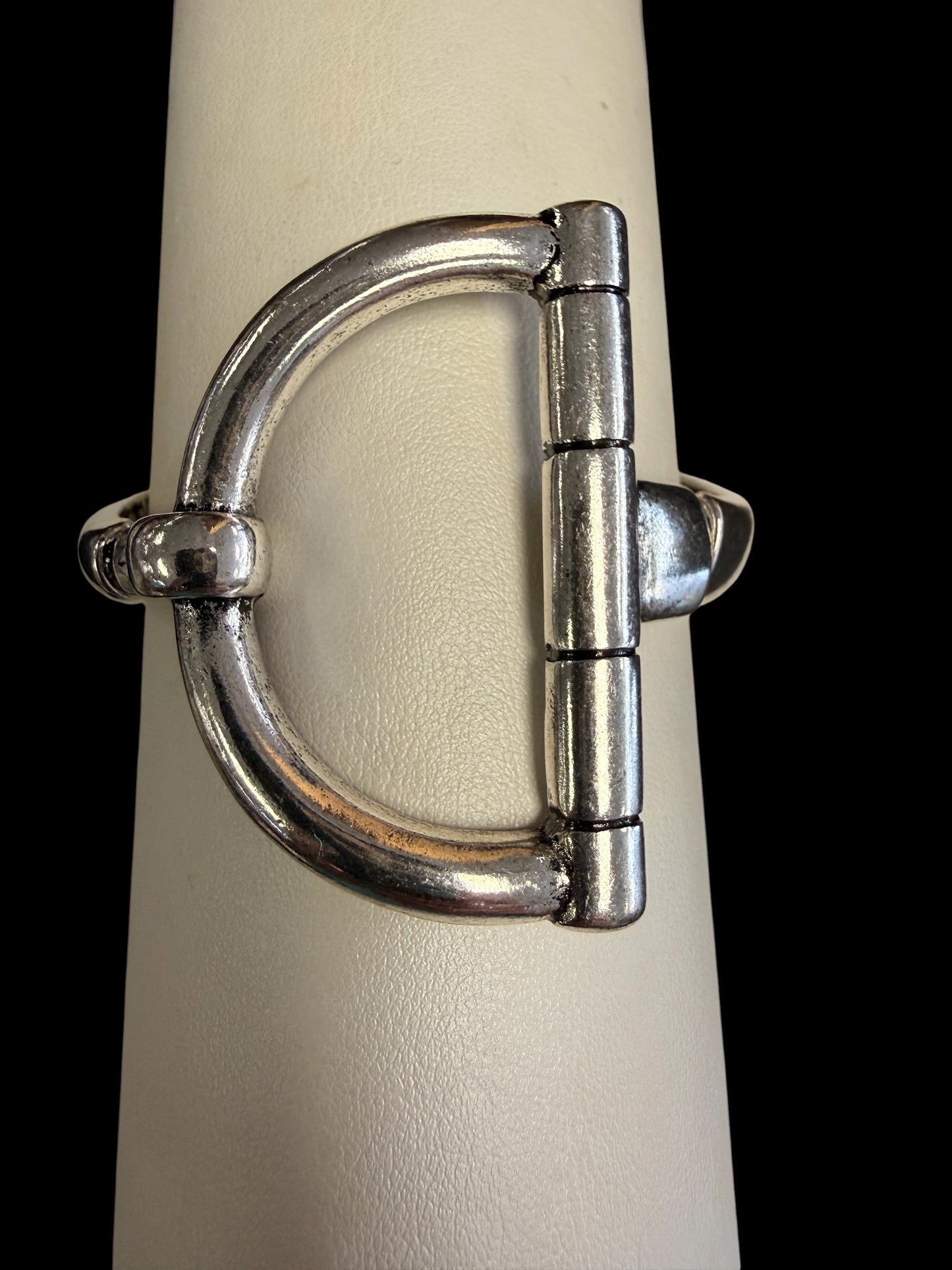 Alice Stretch Bracelet – Silver Horse Bit D-Ring