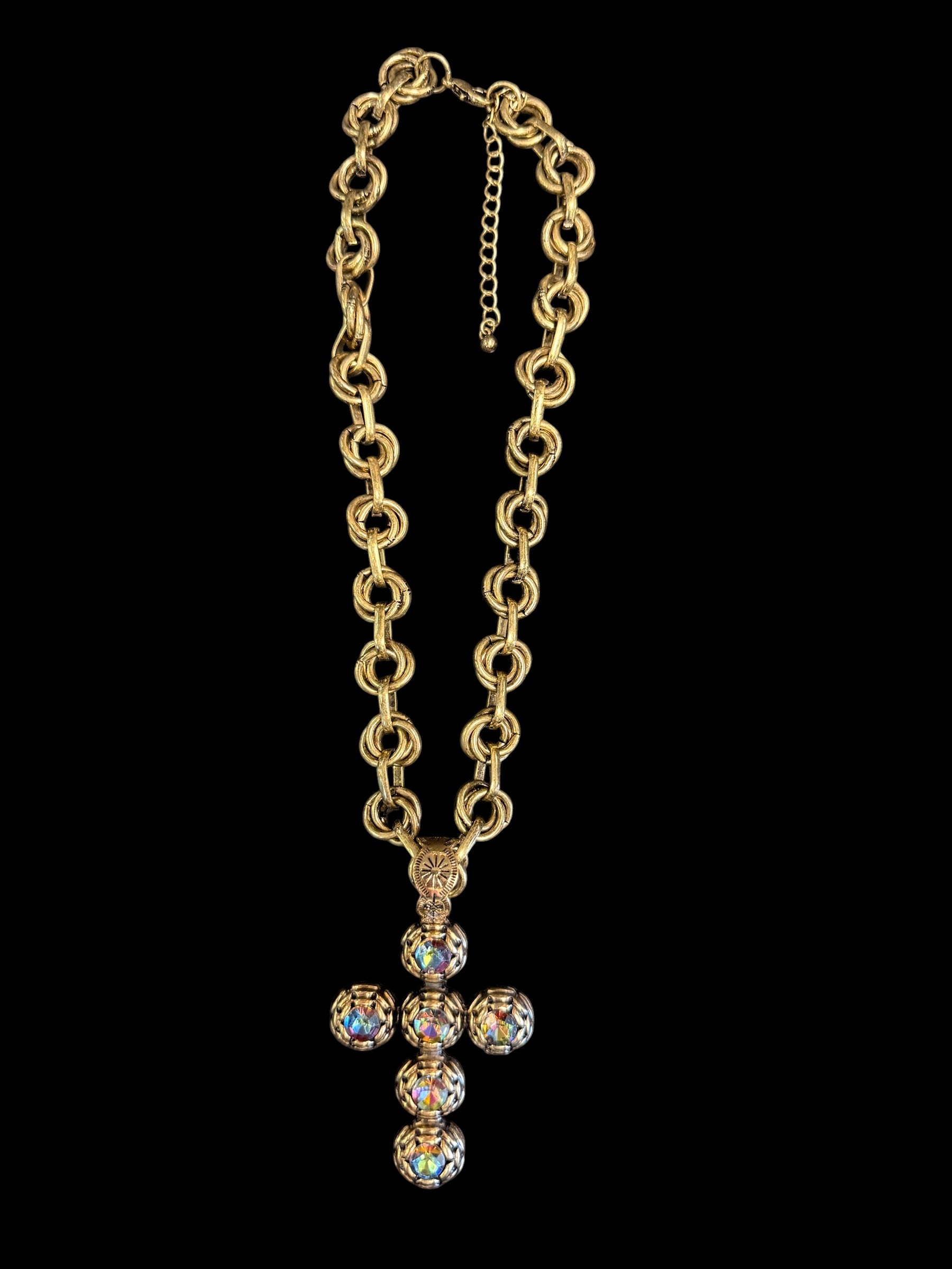 Alice Cross Chunky Necklace