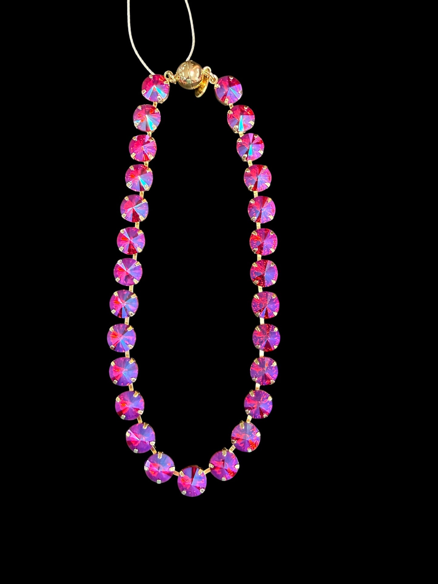 Wafa Necklace with Magnetic Closure