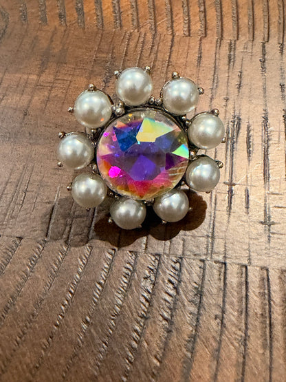 Alice flower statement ring - Aurora / Pearl