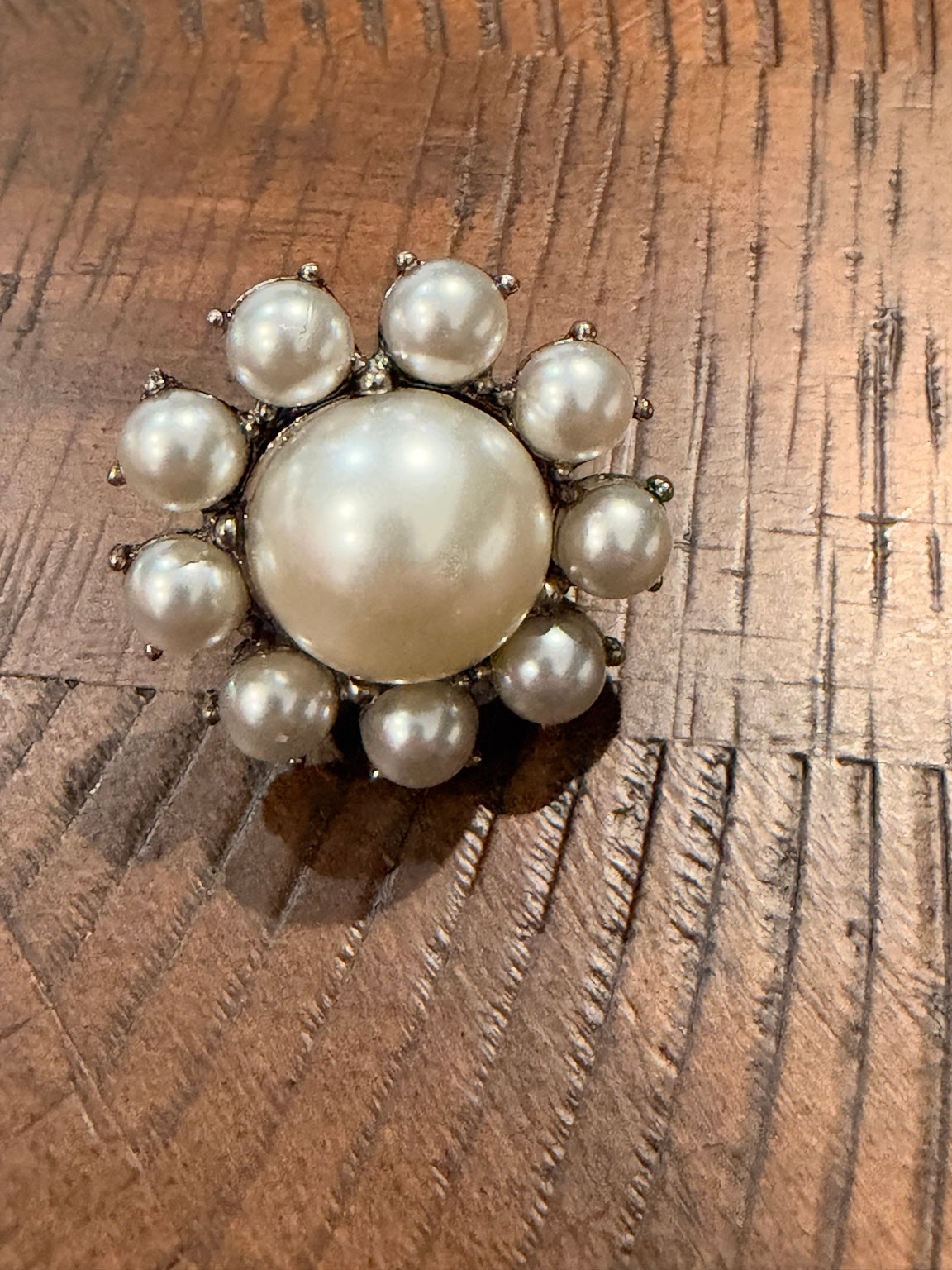 Alice flower statement ring - Pearl