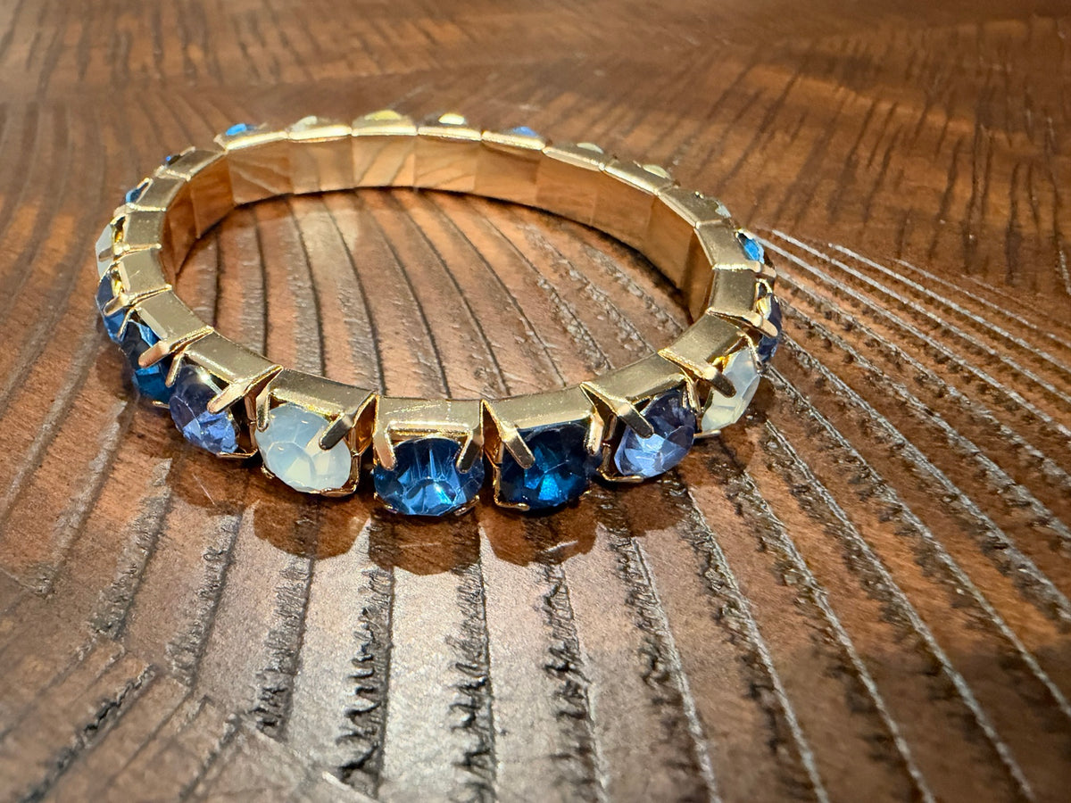 Alice Color Crush gold-tone stretch bracelet - Sapphire & White Opal