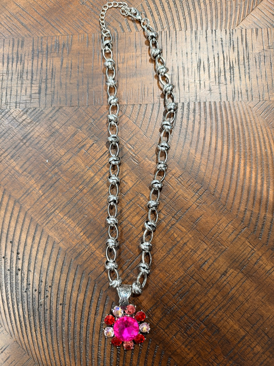 Flower pendant chain necklace, Pink & Red / Silver, clasp at top